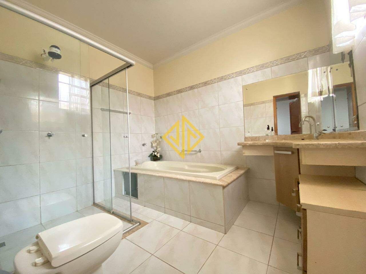 Casa para alugar com 2 quartos, 324m² - Foto 19