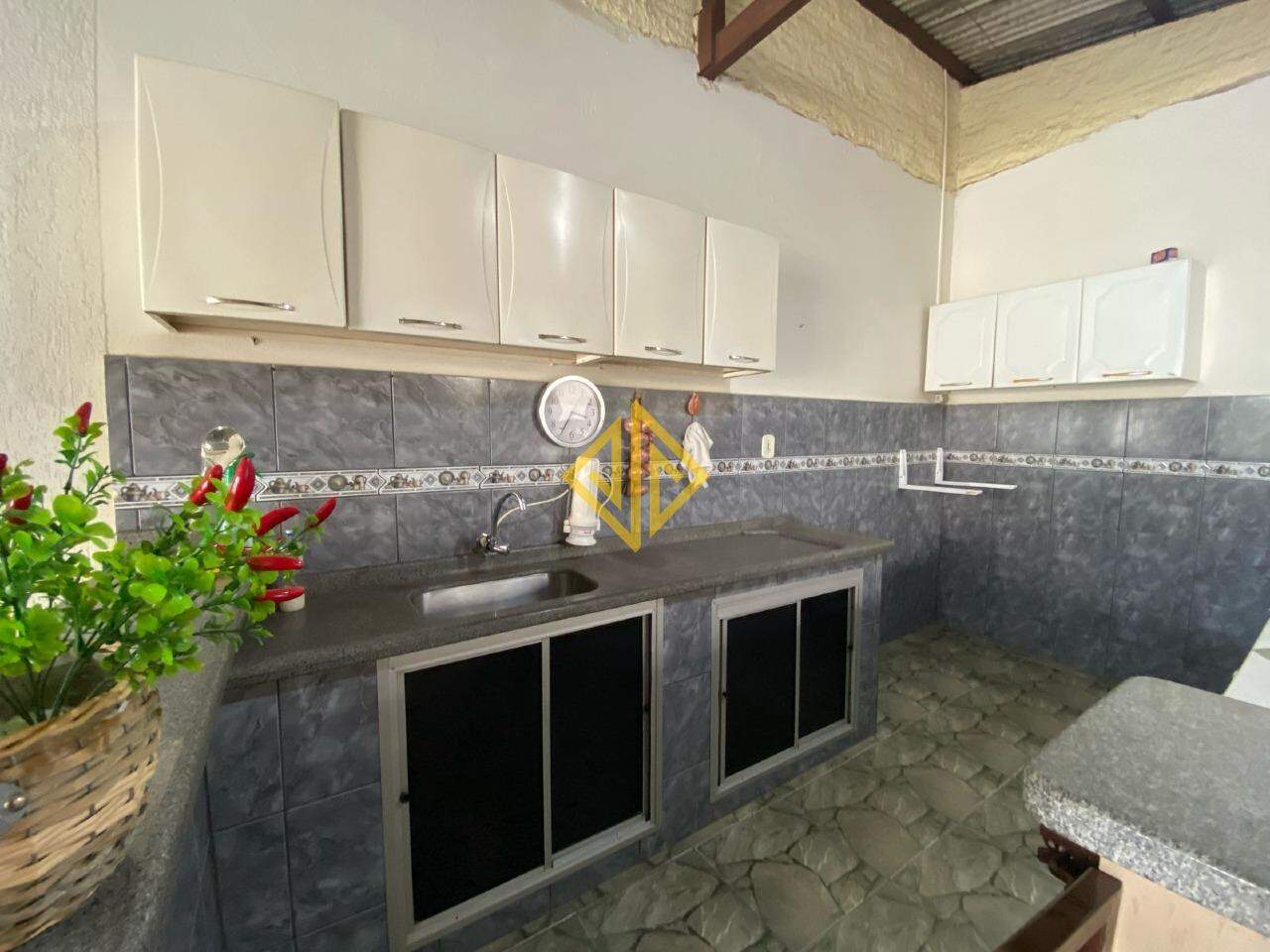 Casa para alugar com 2 quartos, 324m² - Foto 4