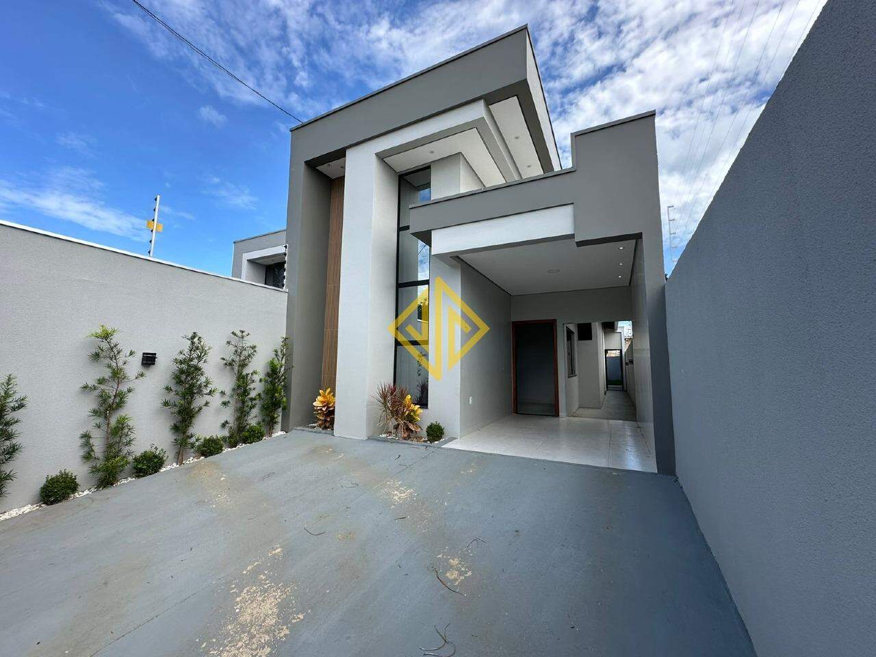 Casa para alugar com 2 quartos, 120m² - Foto 1