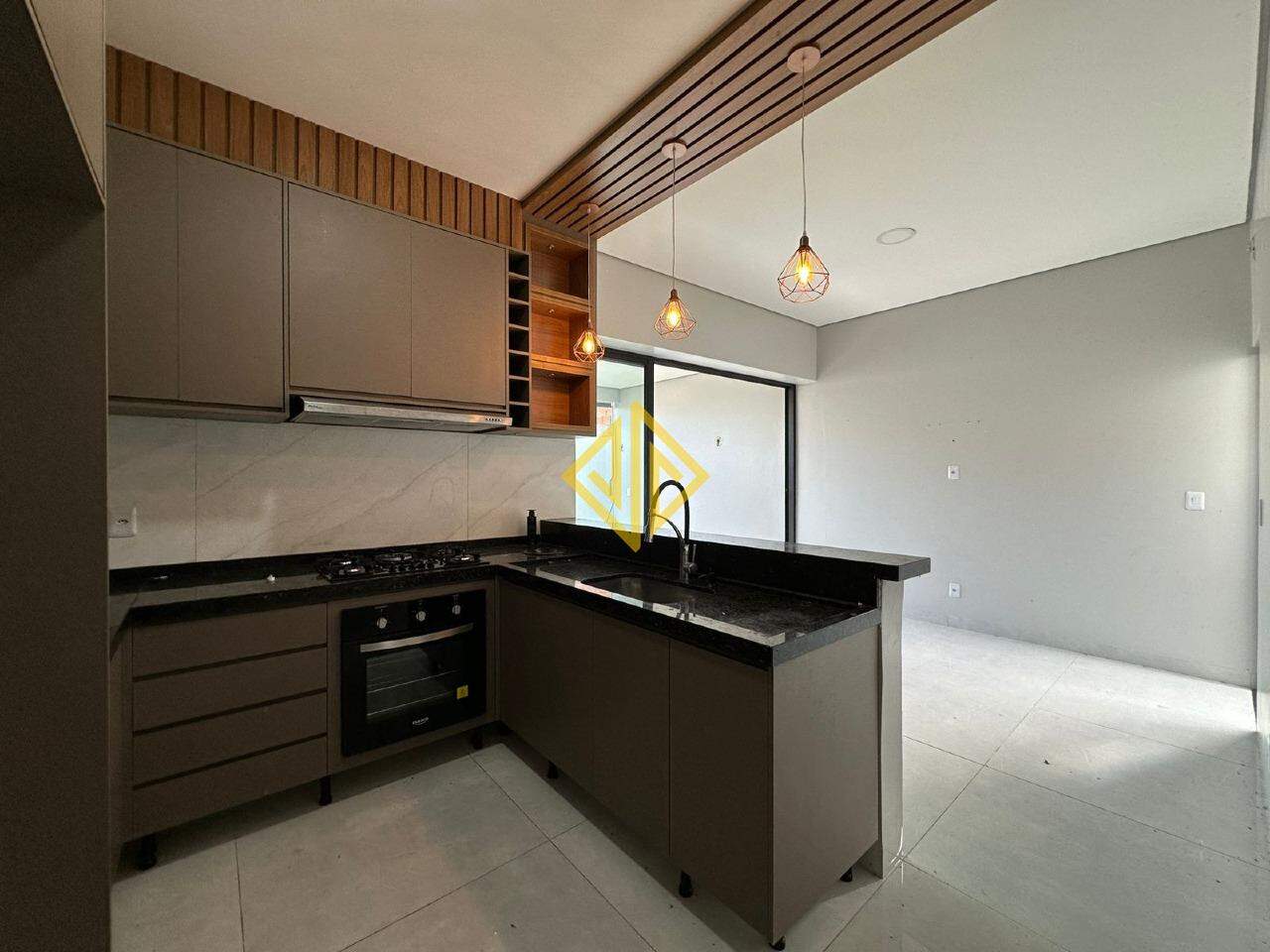 Casa para alugar com 2 quartos, 120m² - Foto 12