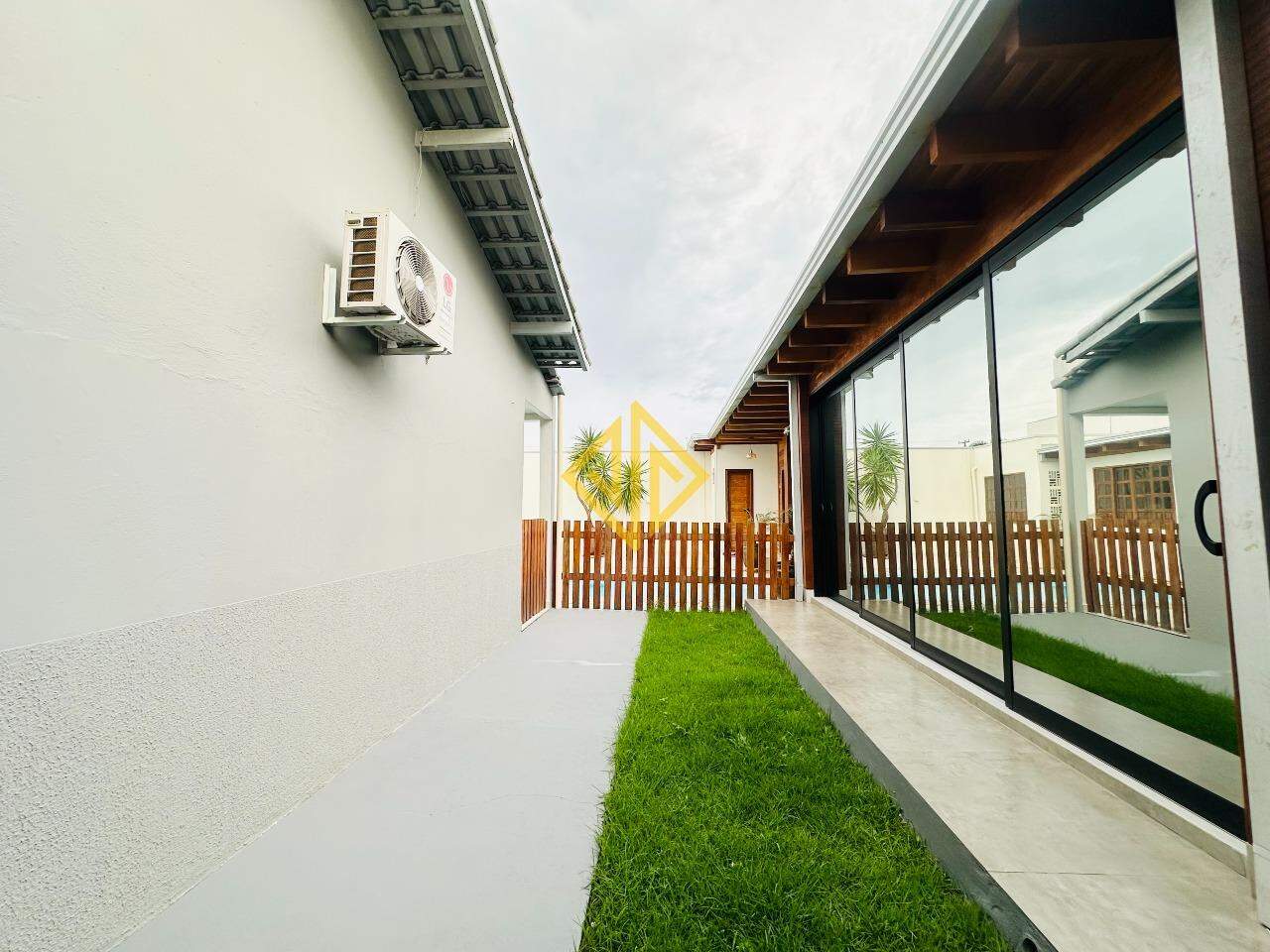 Casa à venda no Condomínio Duque De Caxias:
