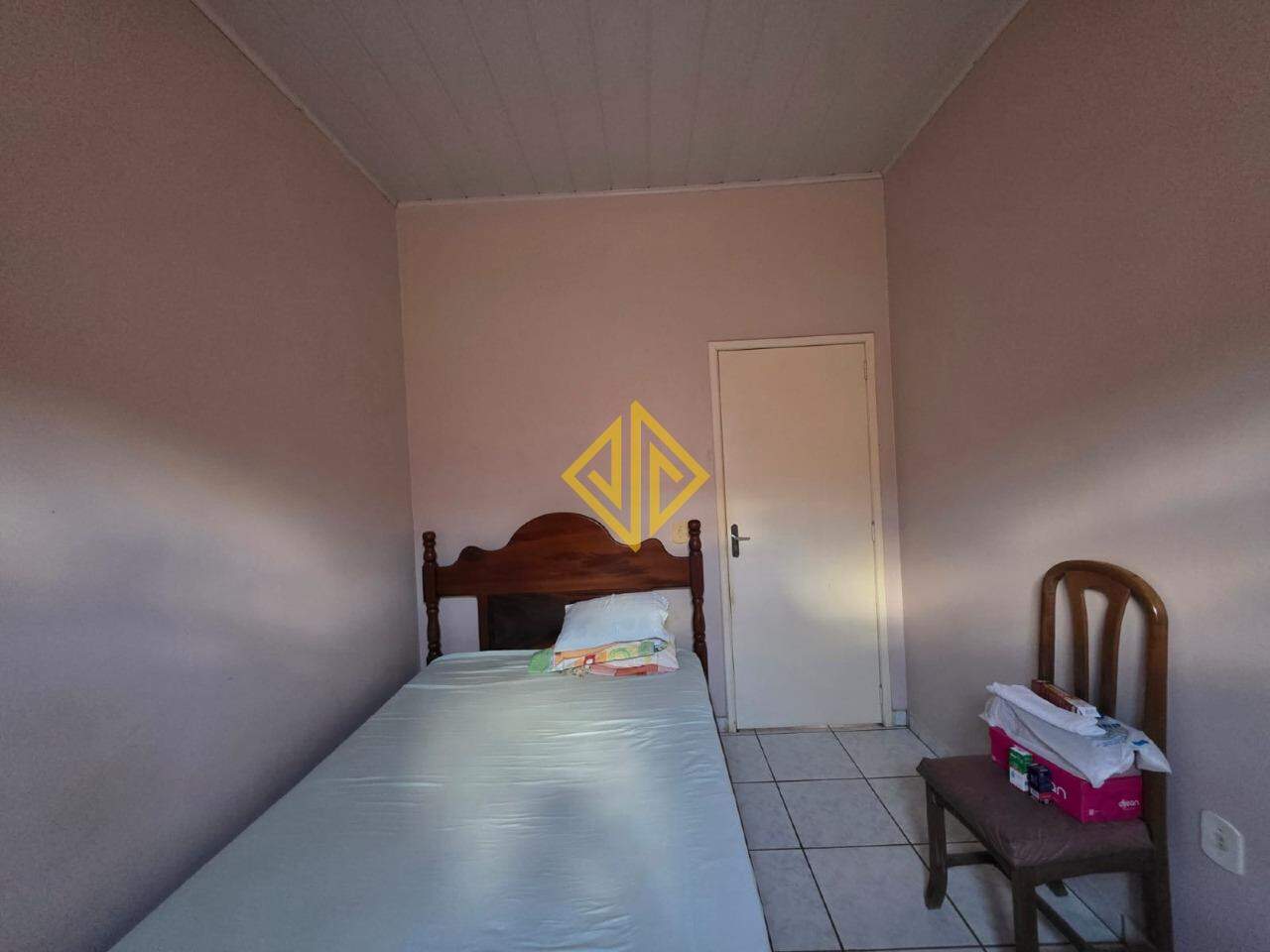 Casa à venda com 3 quartos, 180m² - Foto 17