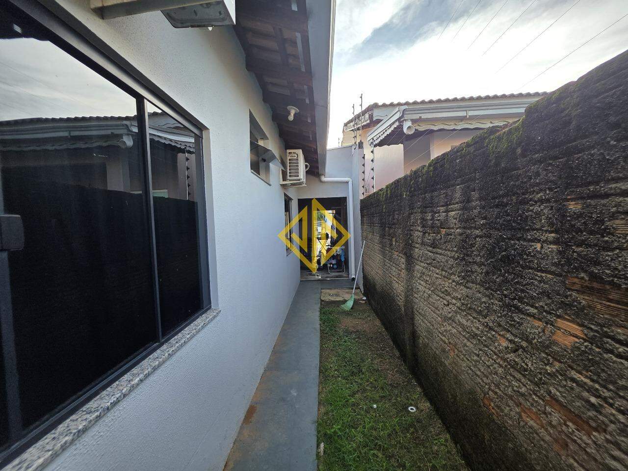 Casa à venda com 2 quartos, 90m² - Foto 16