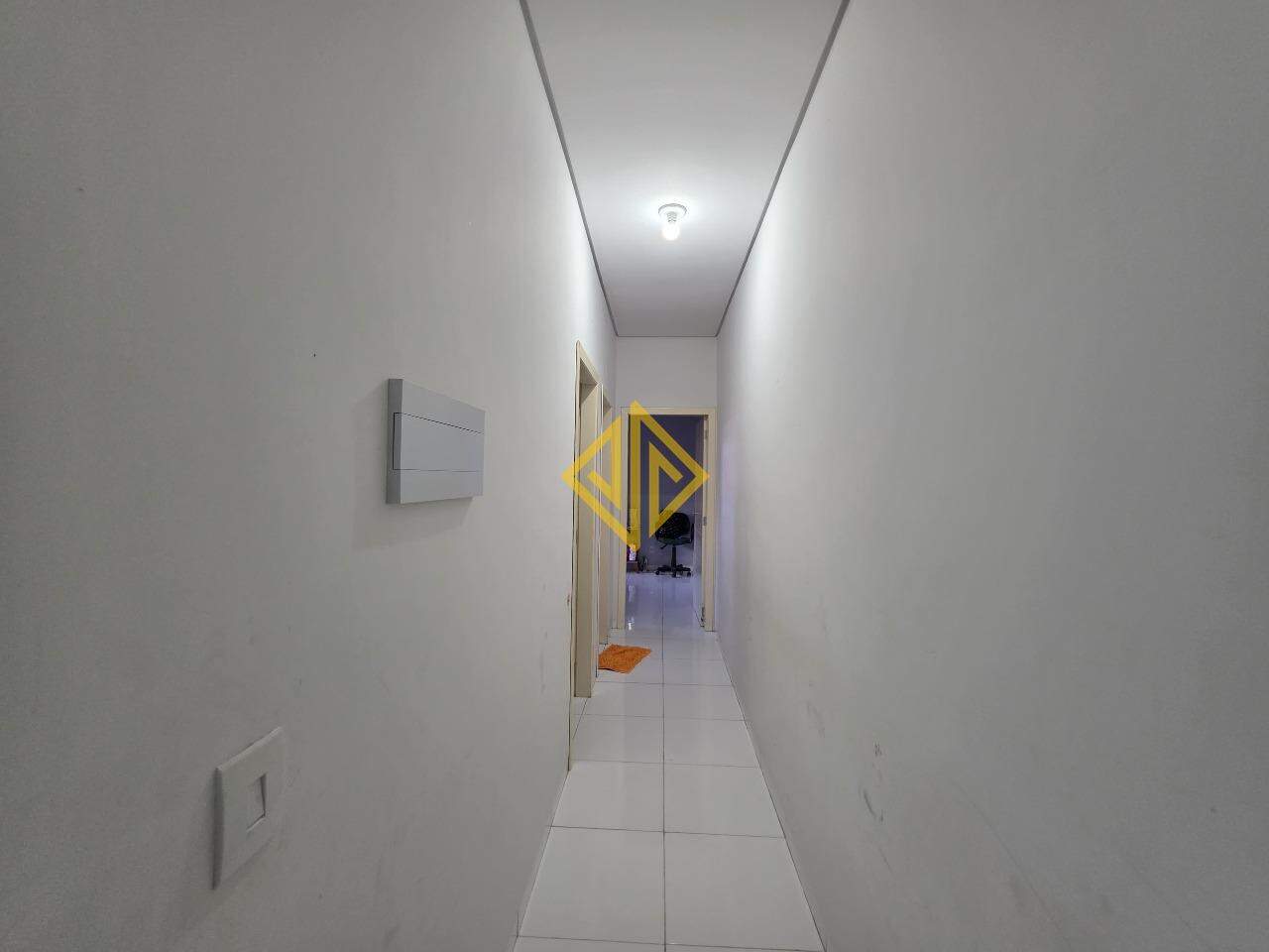 Casa à venda com 2 quartos, 90m² - Foto 6