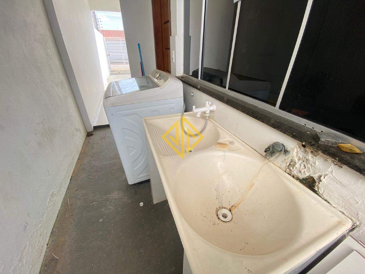 Casa para alugar com 2 quartos, 69m² - Foto 12