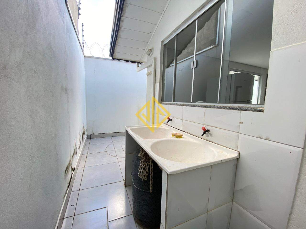 Casa para alugar com 2 quartos, 59m² - Foto 14