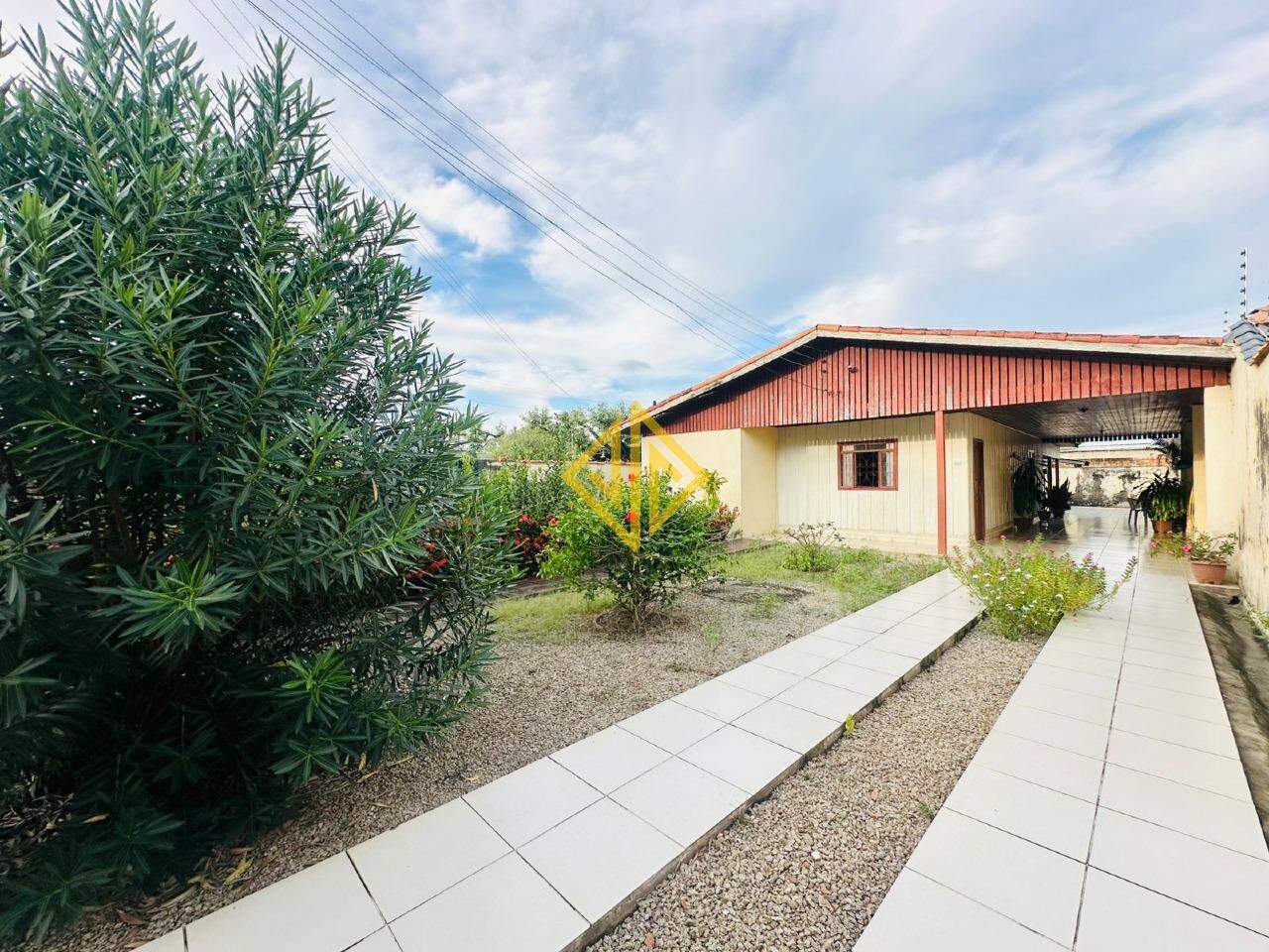 Casa à venda no Setor 01: 