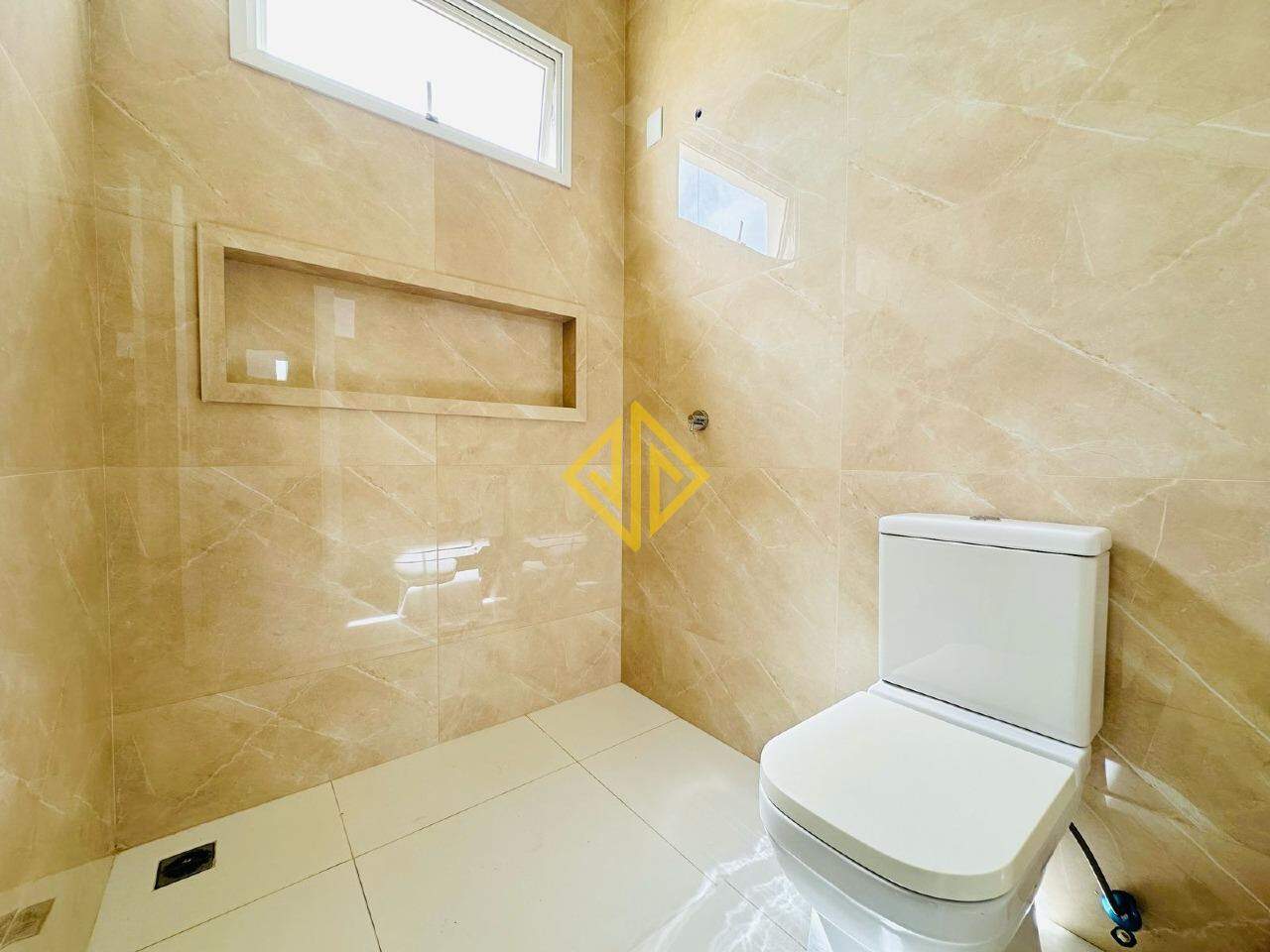 Casa para alugar com 3 quartos, 247m² - Foto 8