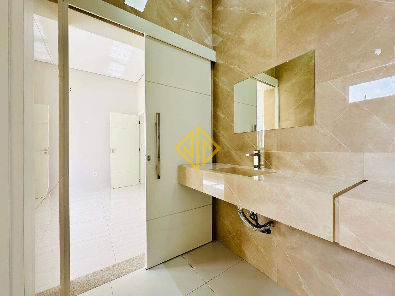 Casa para alugar com 3 quartos, 247m² - Foto 7