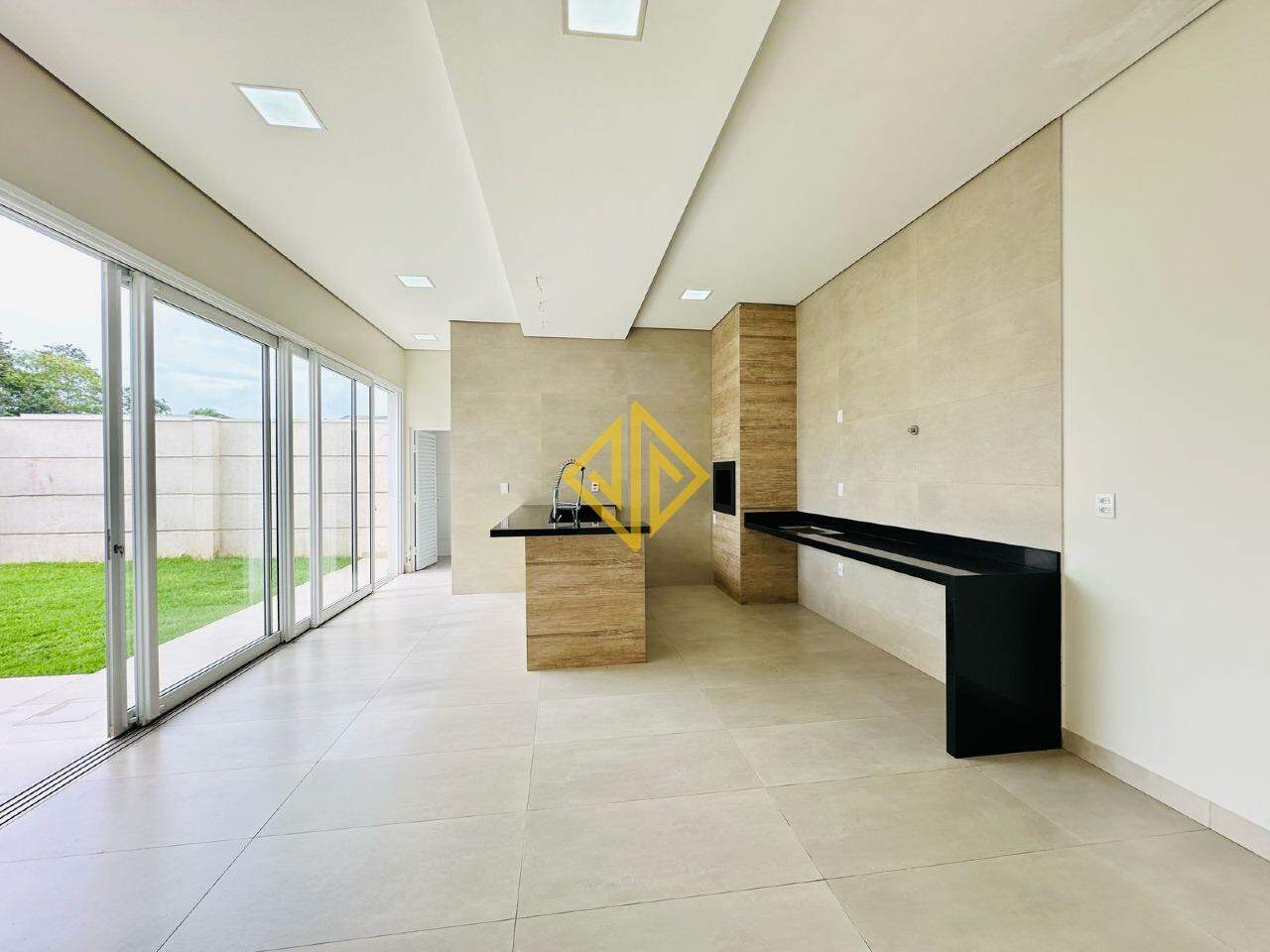 Casa para alugar com 3 quartos, 247m² - Foto 19