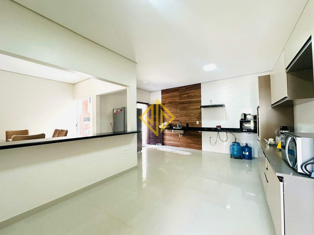 Casa à venda com 2 quartos, 170m² - Foto 17
