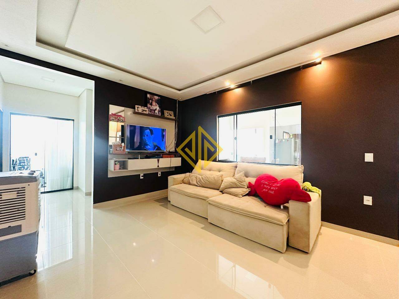 Casa à venda com 2 quartos, 170m² - Foto 7