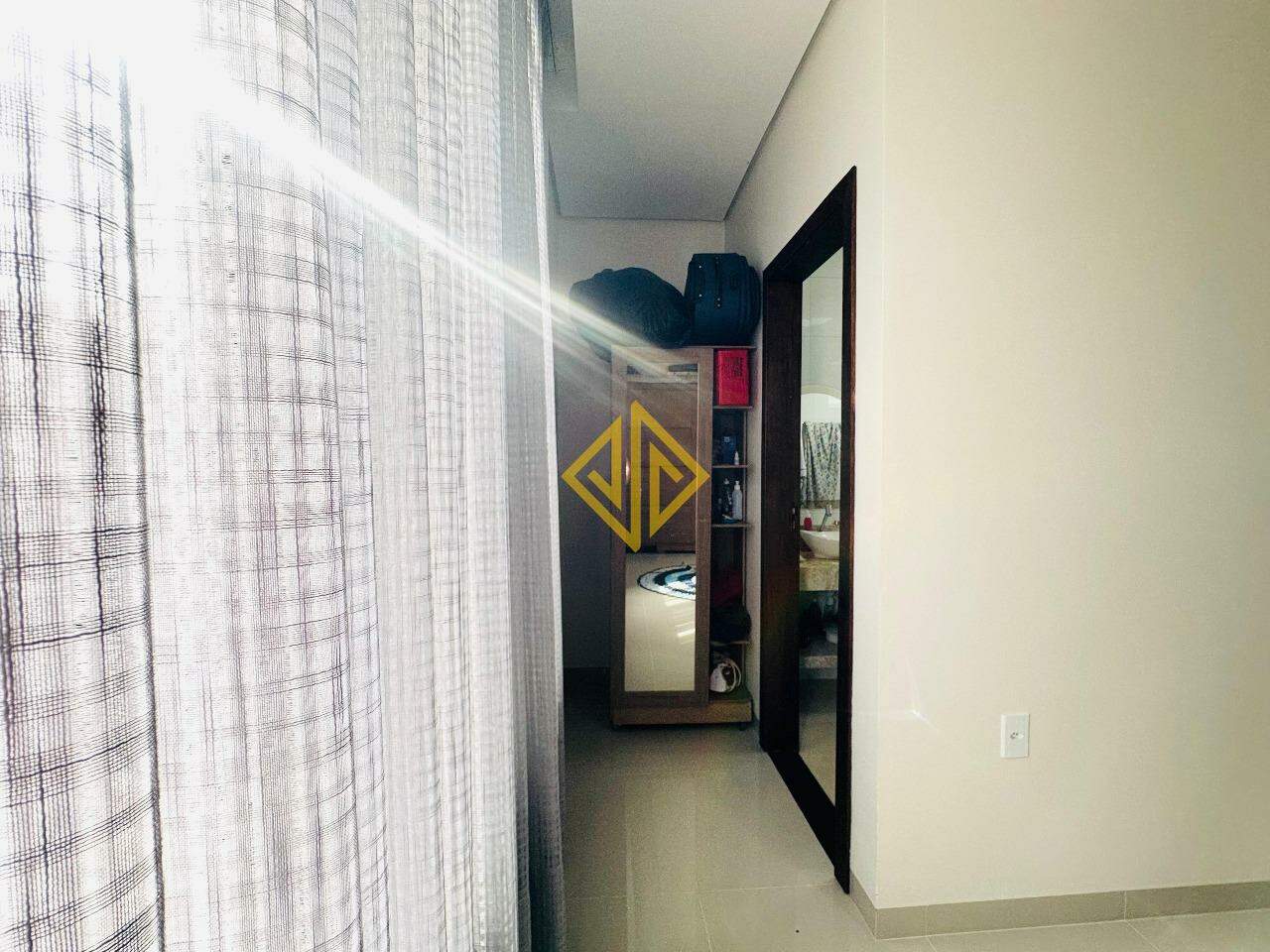 Casa à venda com 2 quartos, 170m² - Foto 12