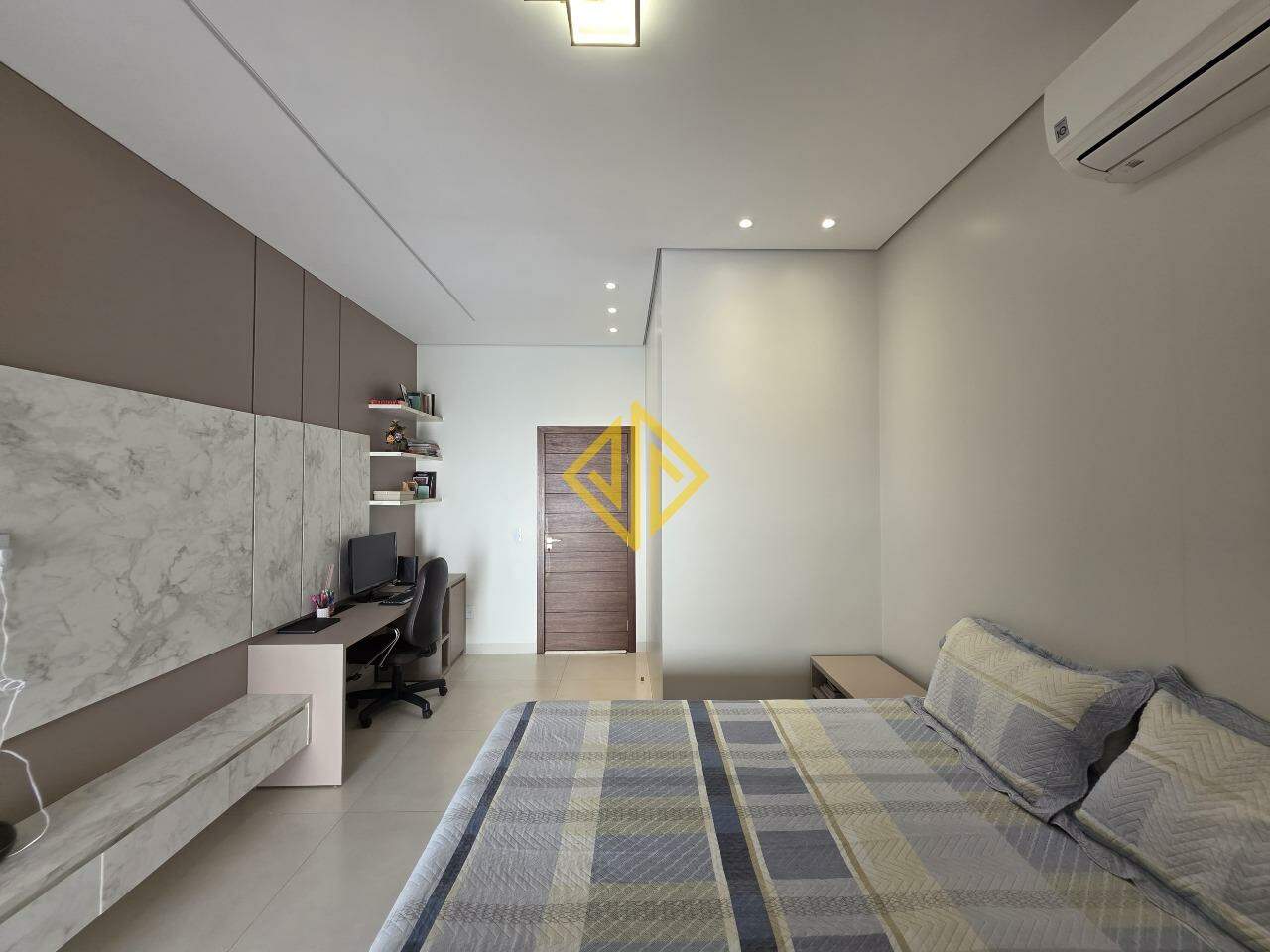 Casa, 3 quartos, 200 m² - Foto 7