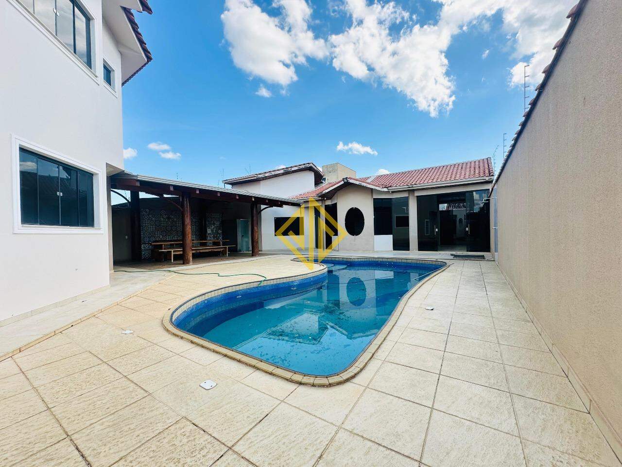 Casa, 4 quartos, 398 m² - Foto 27