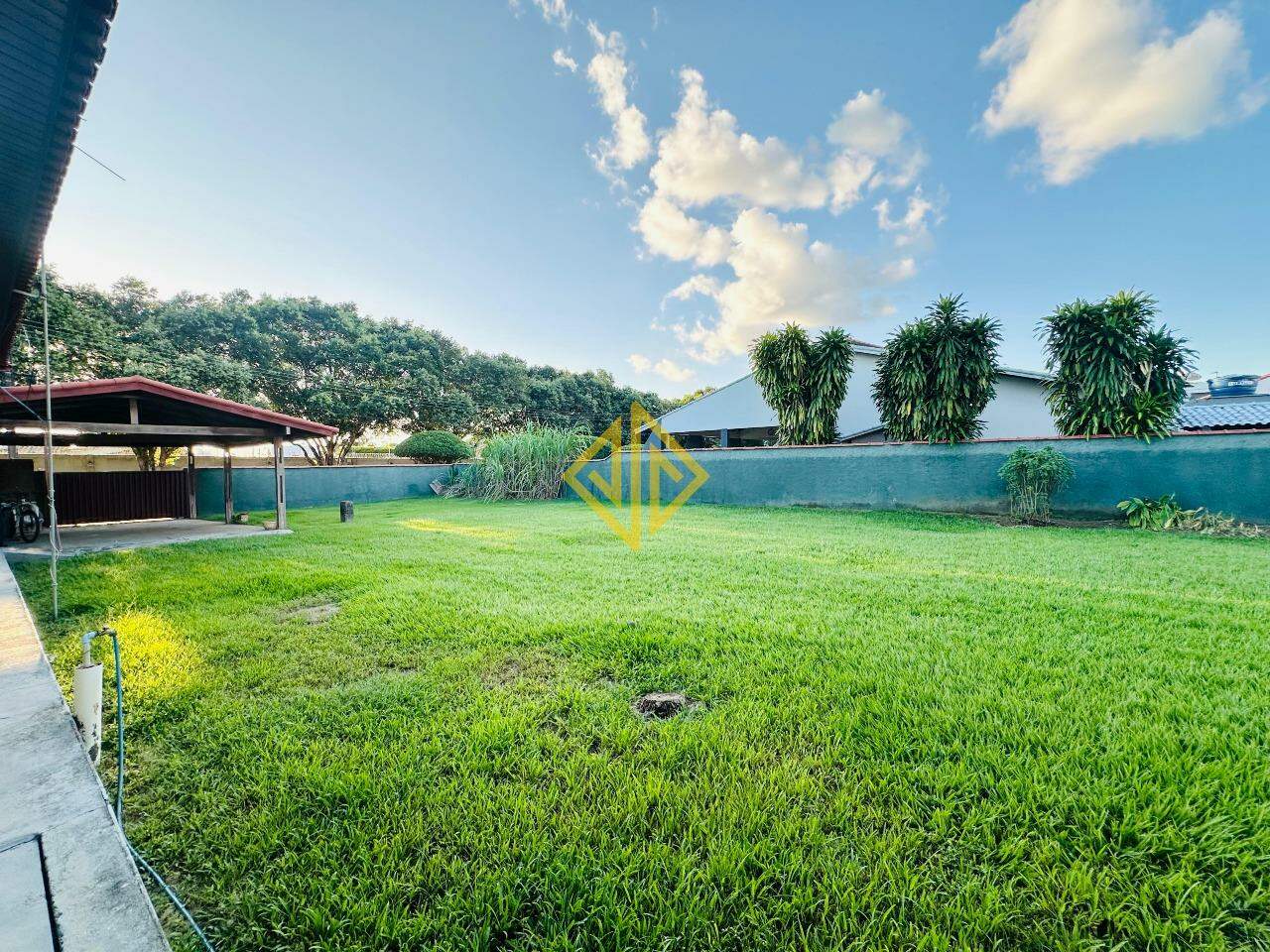 Casa à venda no Park Tropical: