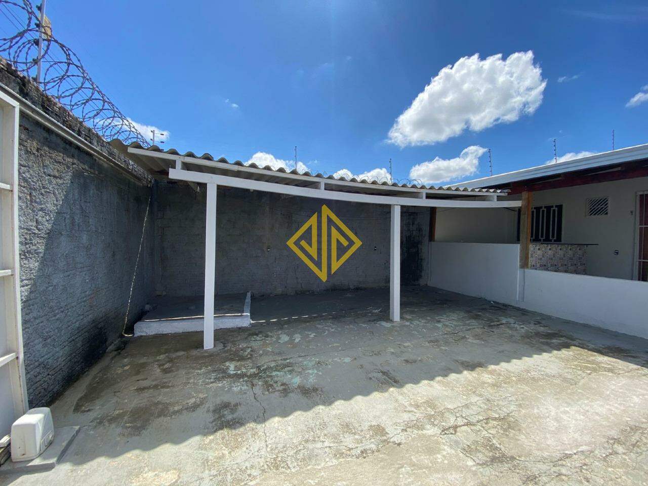 Casa para alugar com 2 quartos, 80m² - Foto 10