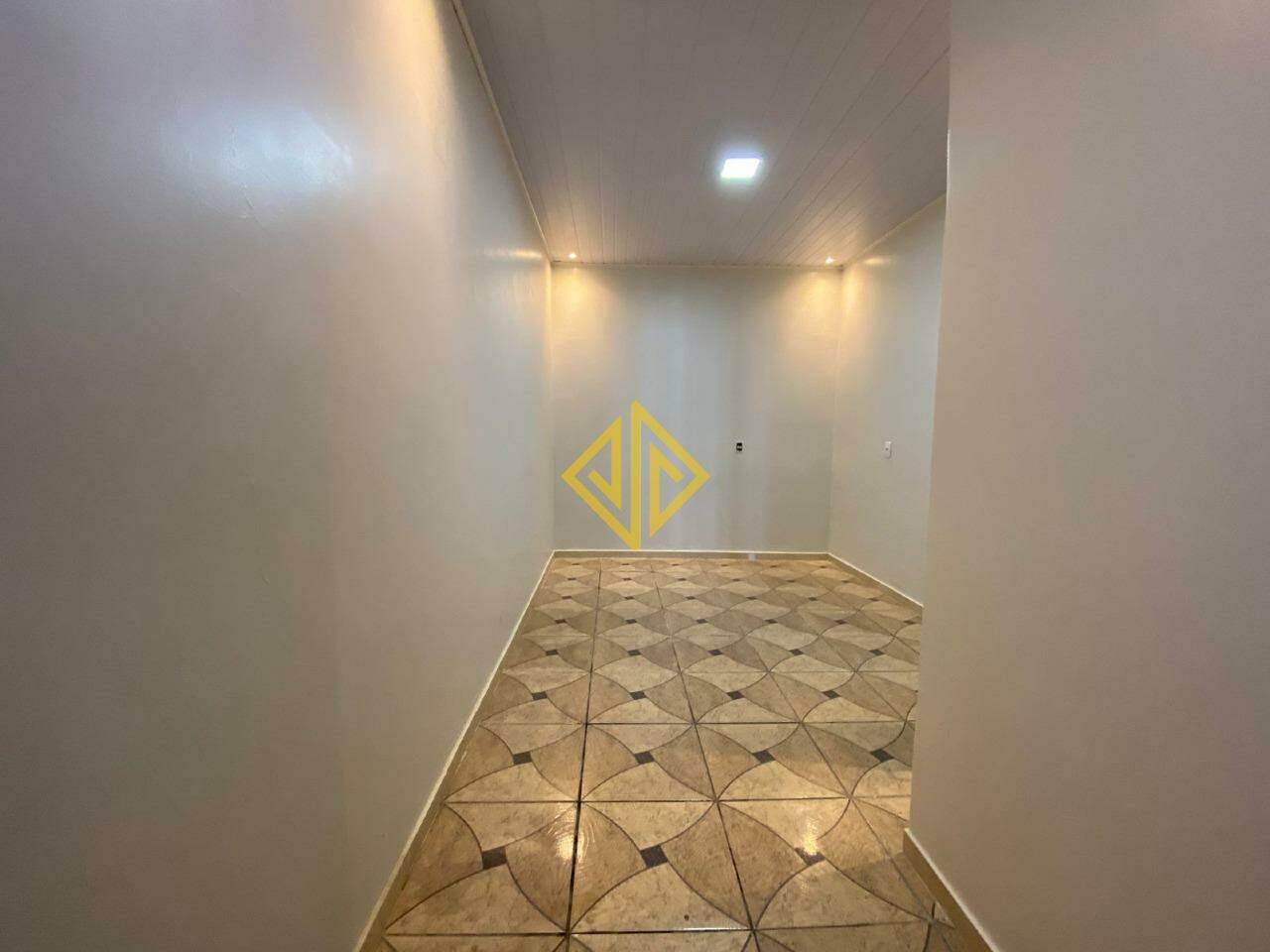 Casa para alugar com 2 quartos, 80m² - Foto 12