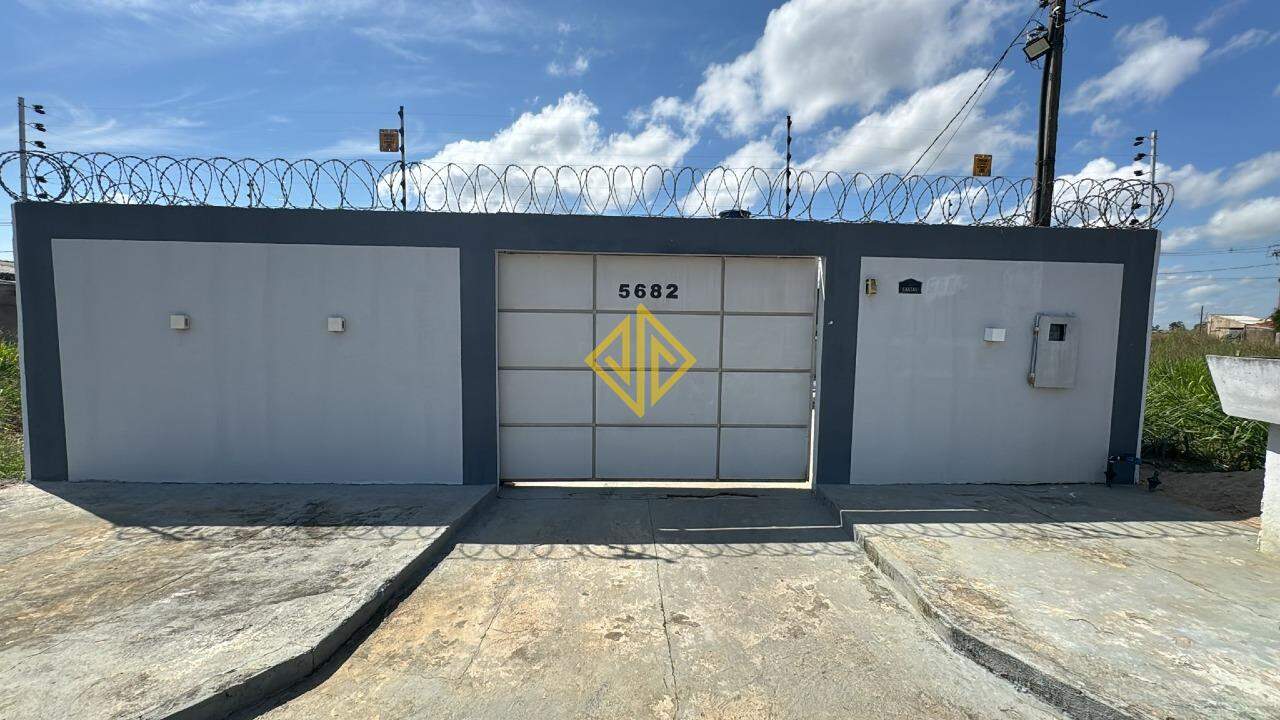 Casa para alugar com 2 quartos, 80m² - Foto 1