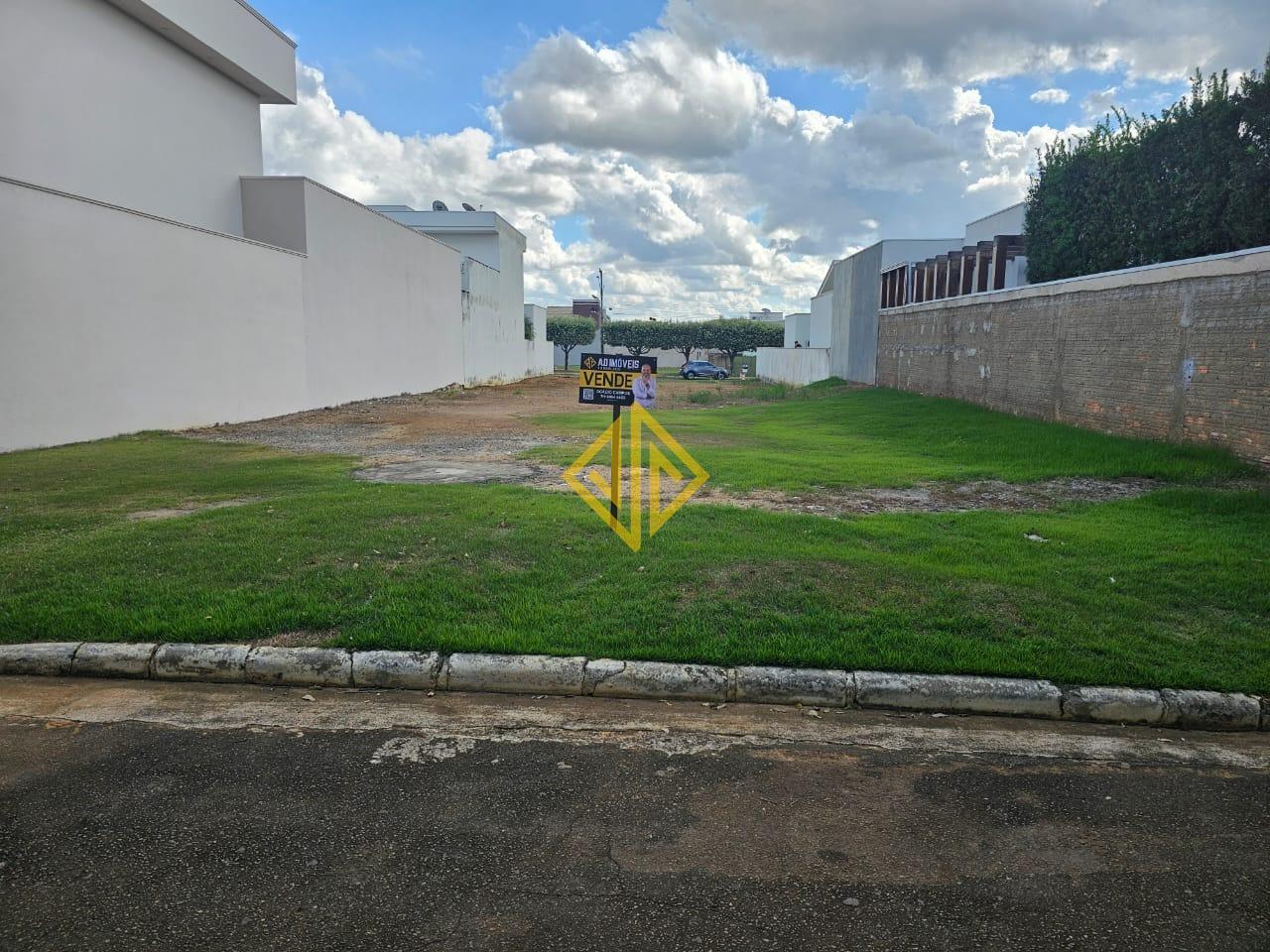 Terreno à venda no Condomínio Duque De Caxias: 