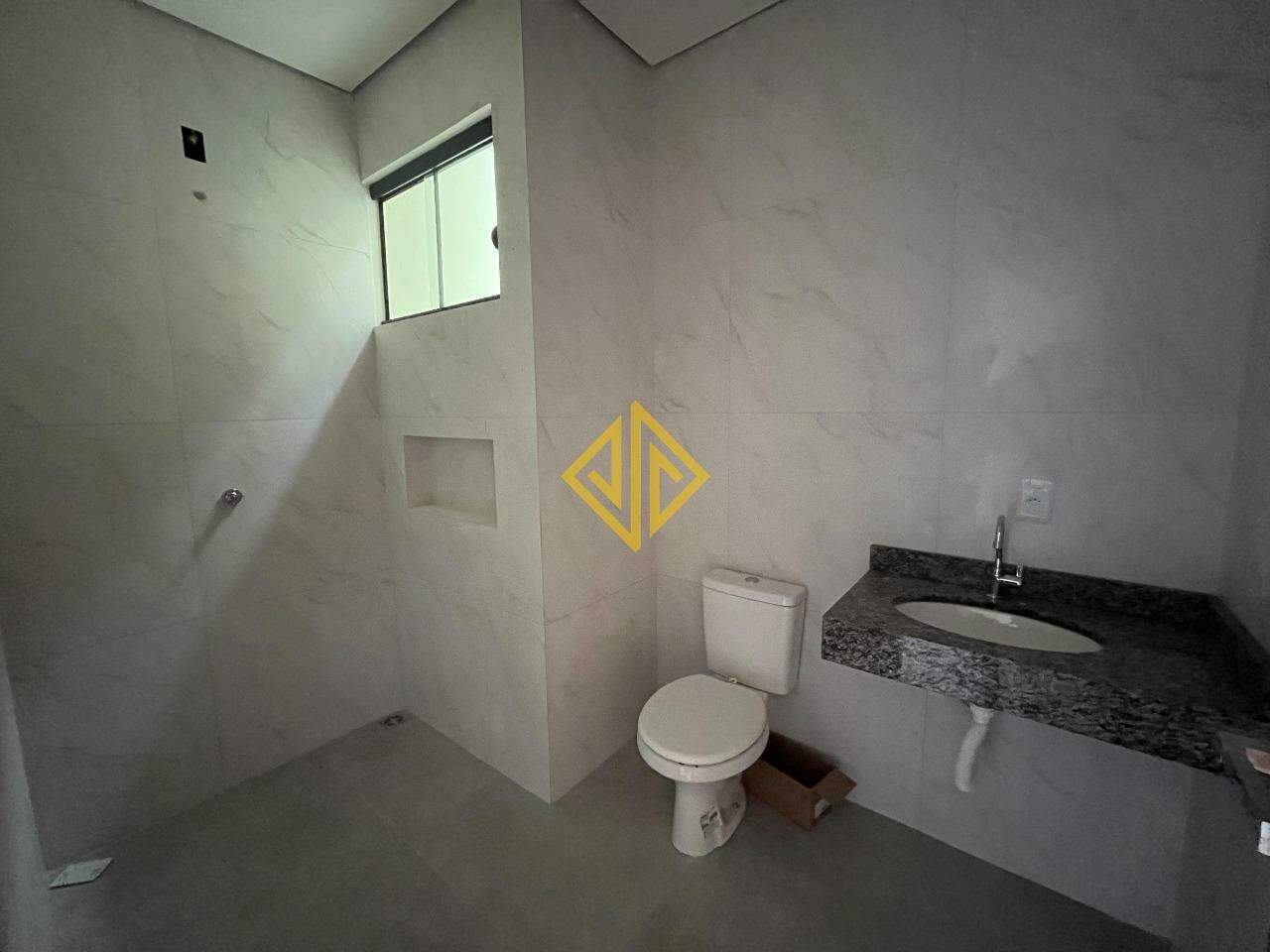 Casa à venda com 2 quartos, 54m² - Foto 6