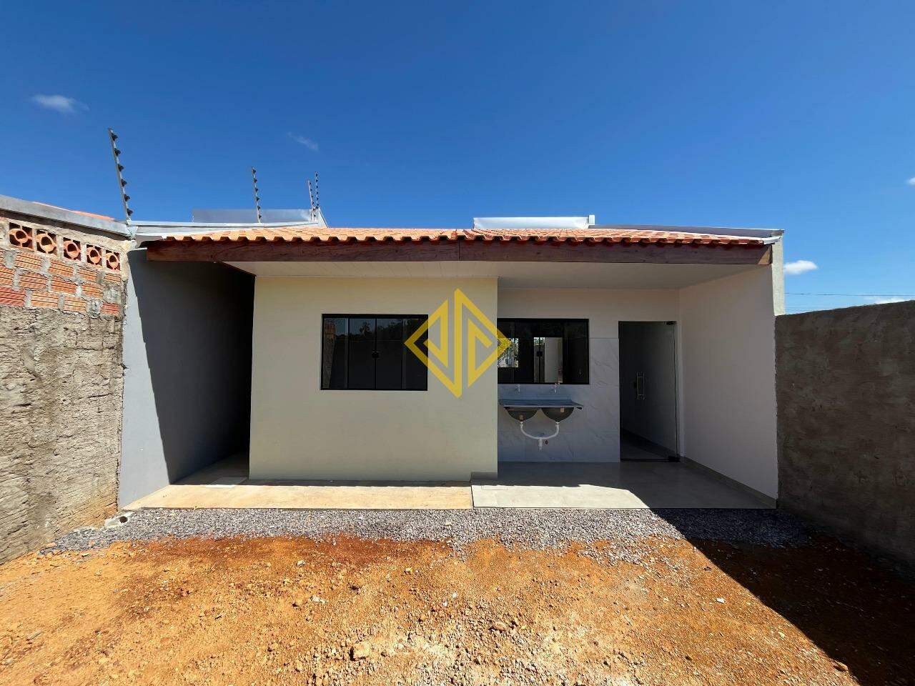 Casa à venda com 2 quartos, 54m² - Foto 11