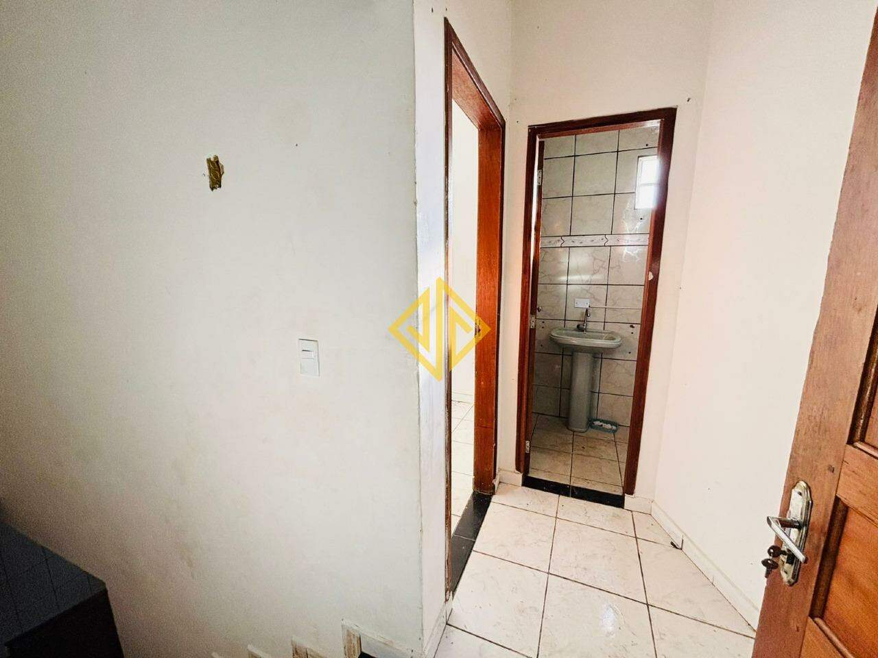 Sobrado à venda com 4 quartos, 250m² - Foto 9