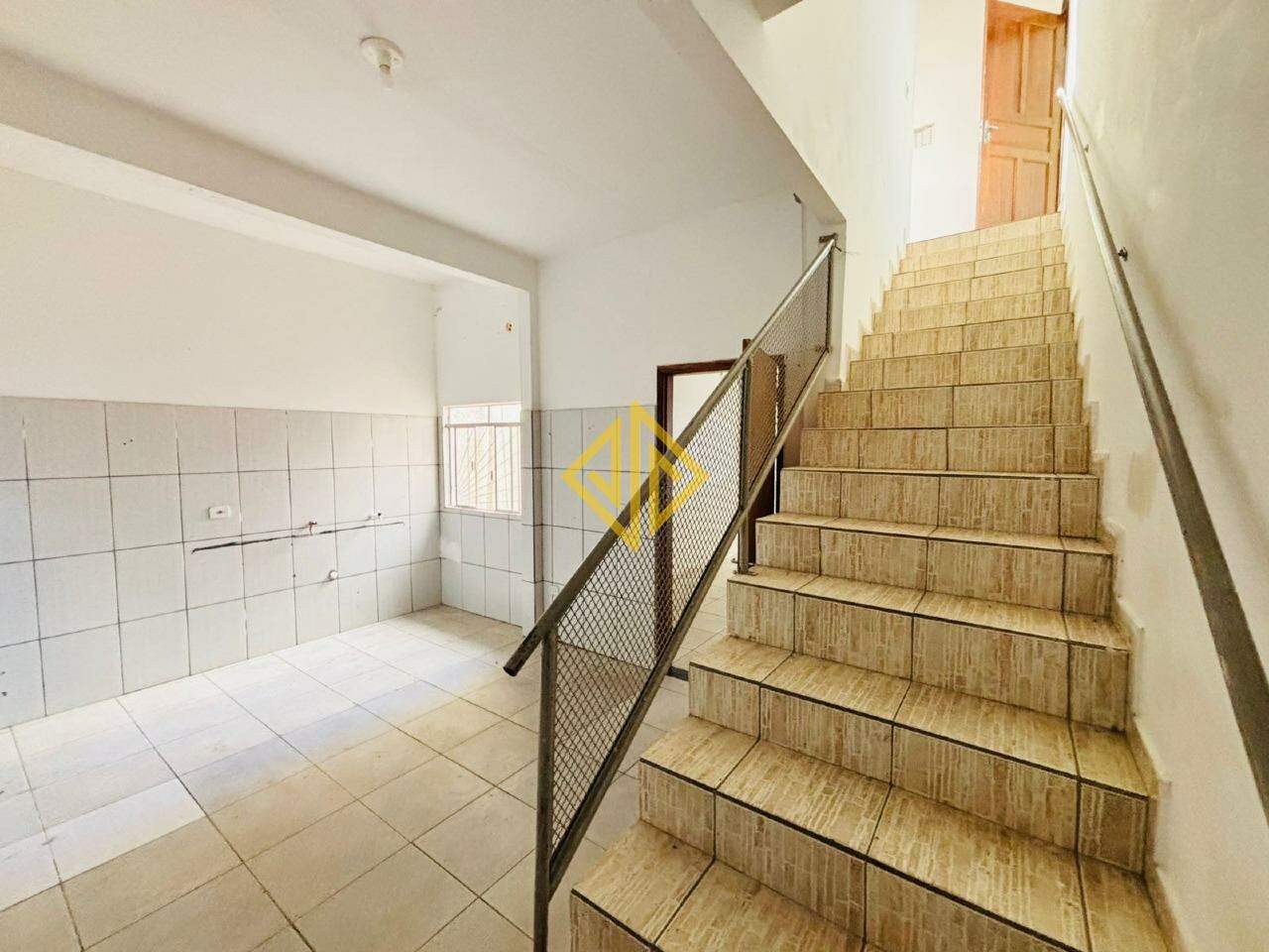 Sobrado à venda com 4 quartos, 250m² - Foto 4