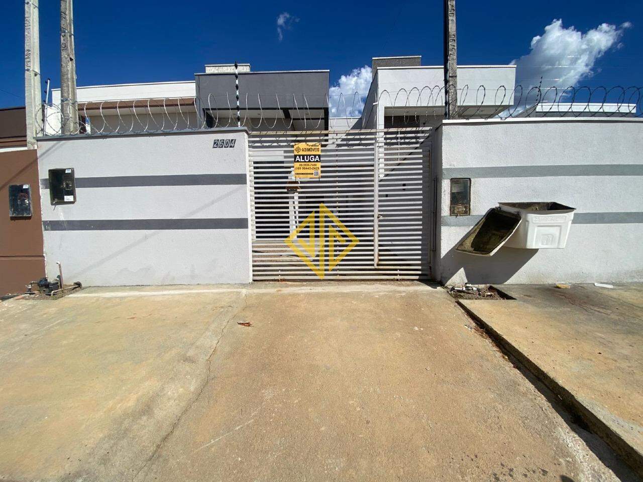 Casa para alugar com 2 quartos, 90m² - Foto 2