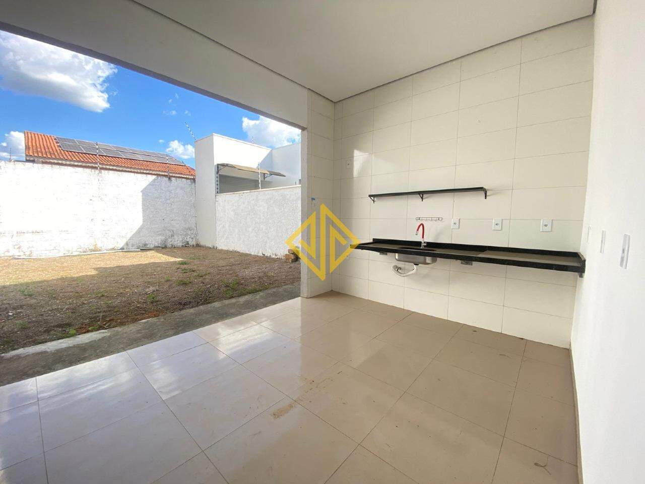 Casa para alugar com 2 quartos, 90m² - Foto 5