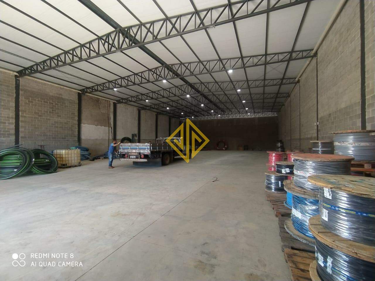 Depósito-Galpão, 740 m² - Foto 2