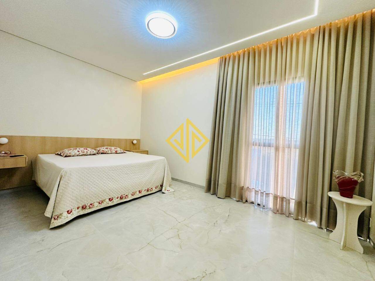 Casa à venda no Condomínio Eldorado: