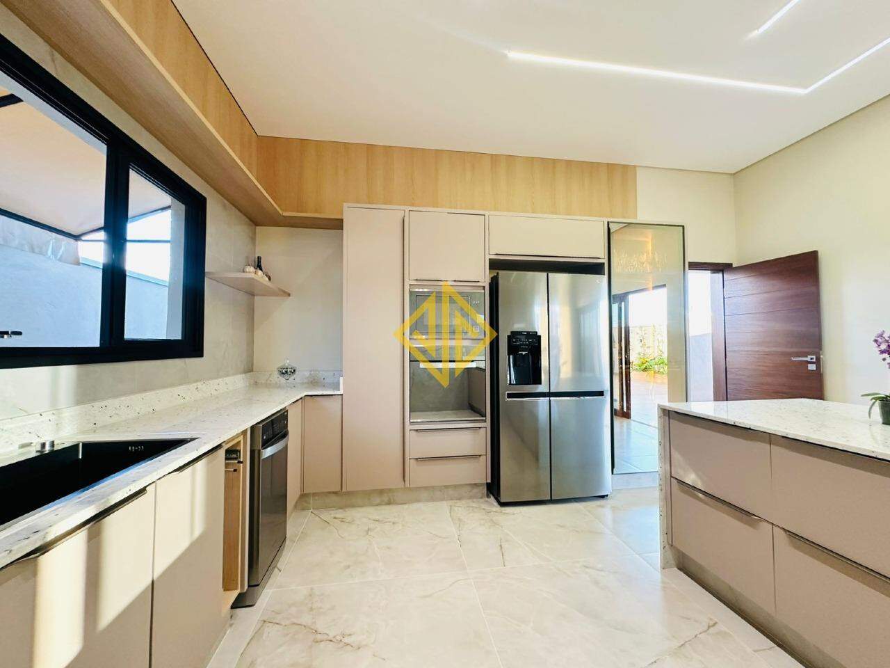 Casa à venda no Condomínio Eldorado: