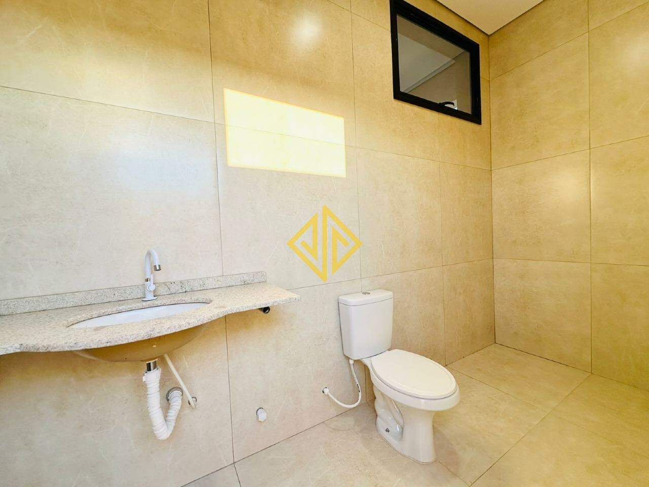 Casa à venda no Condomínio Eldorado: