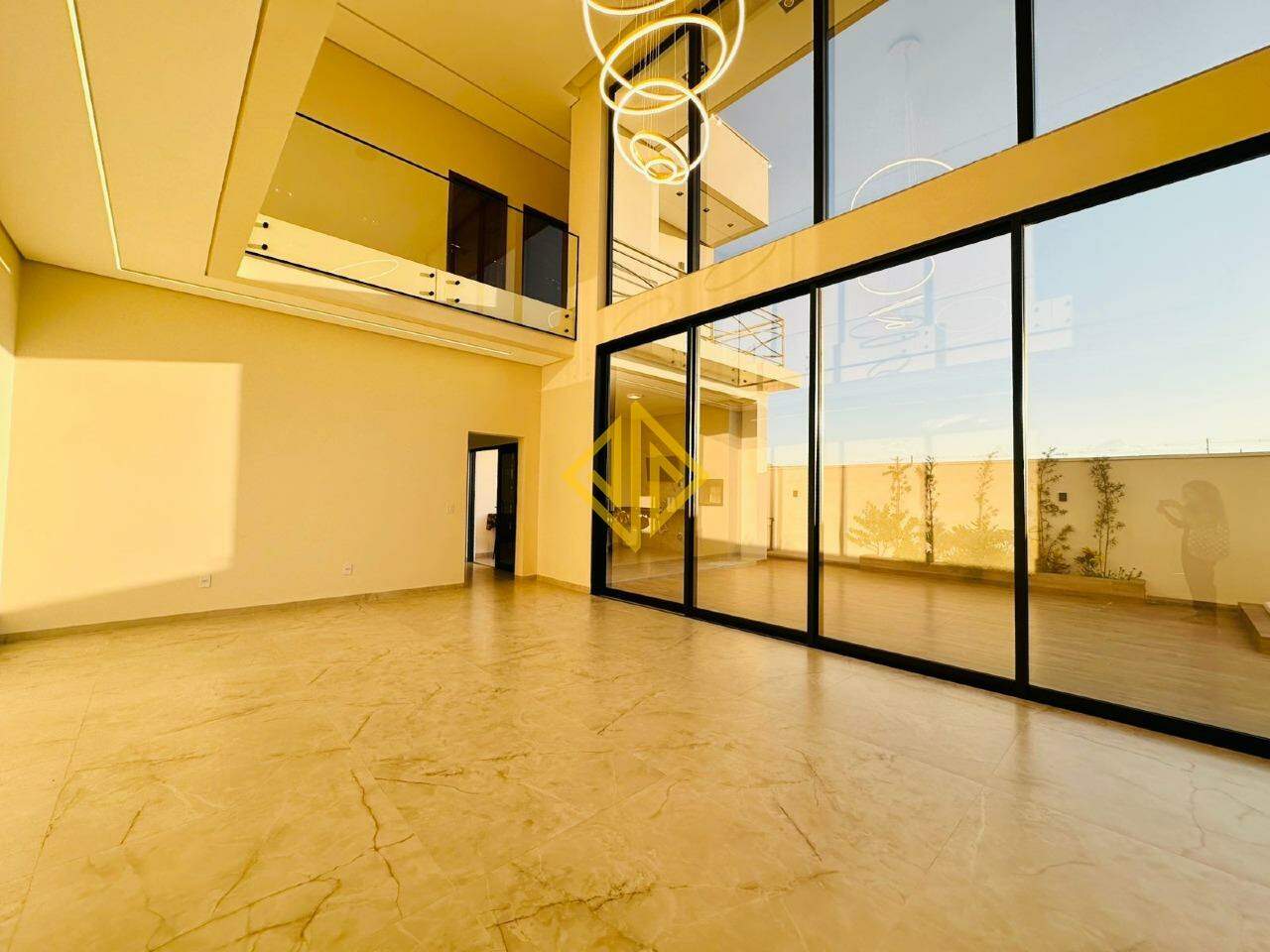 Casa à venda no Condomínio Eldorado: