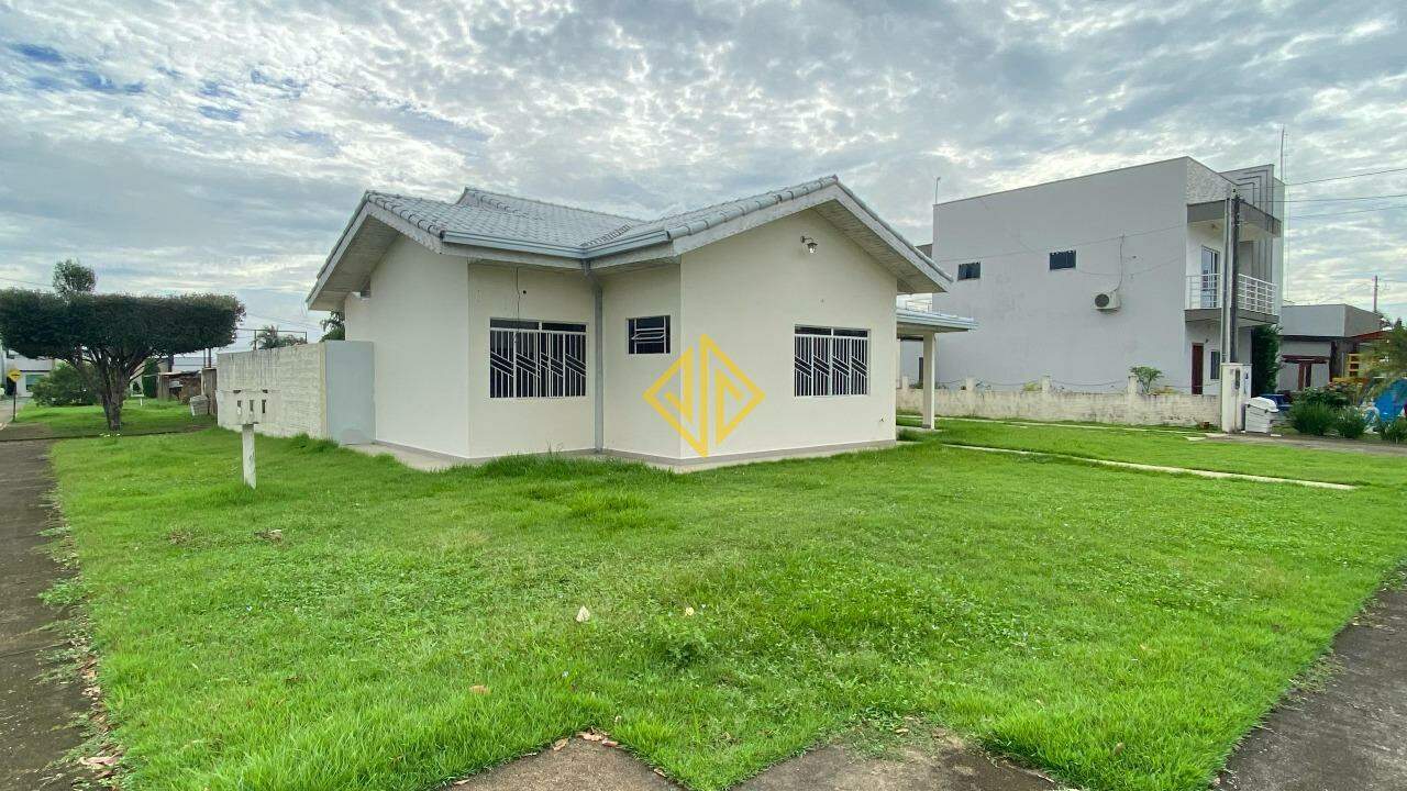 Casa para alugar com 3 quartos, 172m² - Foto 2