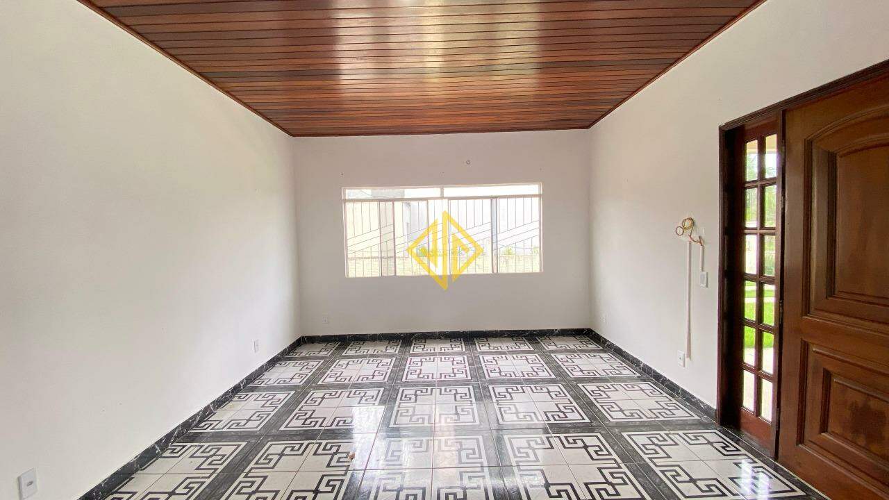 Casa para alugar com 3 quartos, 172m² - Foto 4