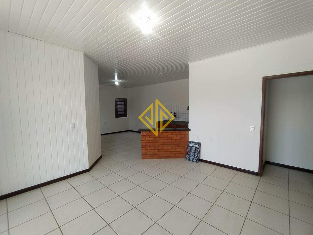 Casa para alugar com 2 quartos, 185m² - Foto 5