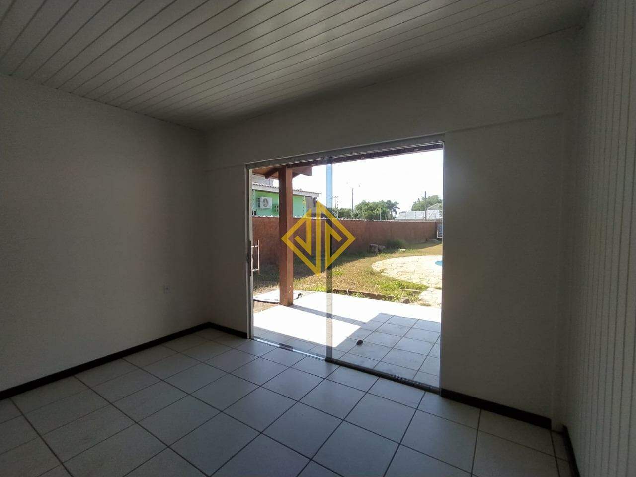 Casa para alugar com 2 quartos, 185m² - Foto 4
