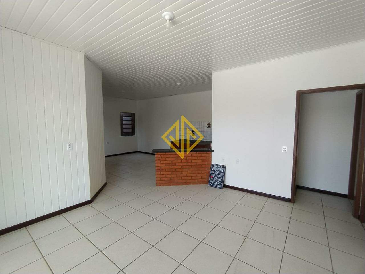 Casa para alugar com 2 quartos, 185m² - Foto 6