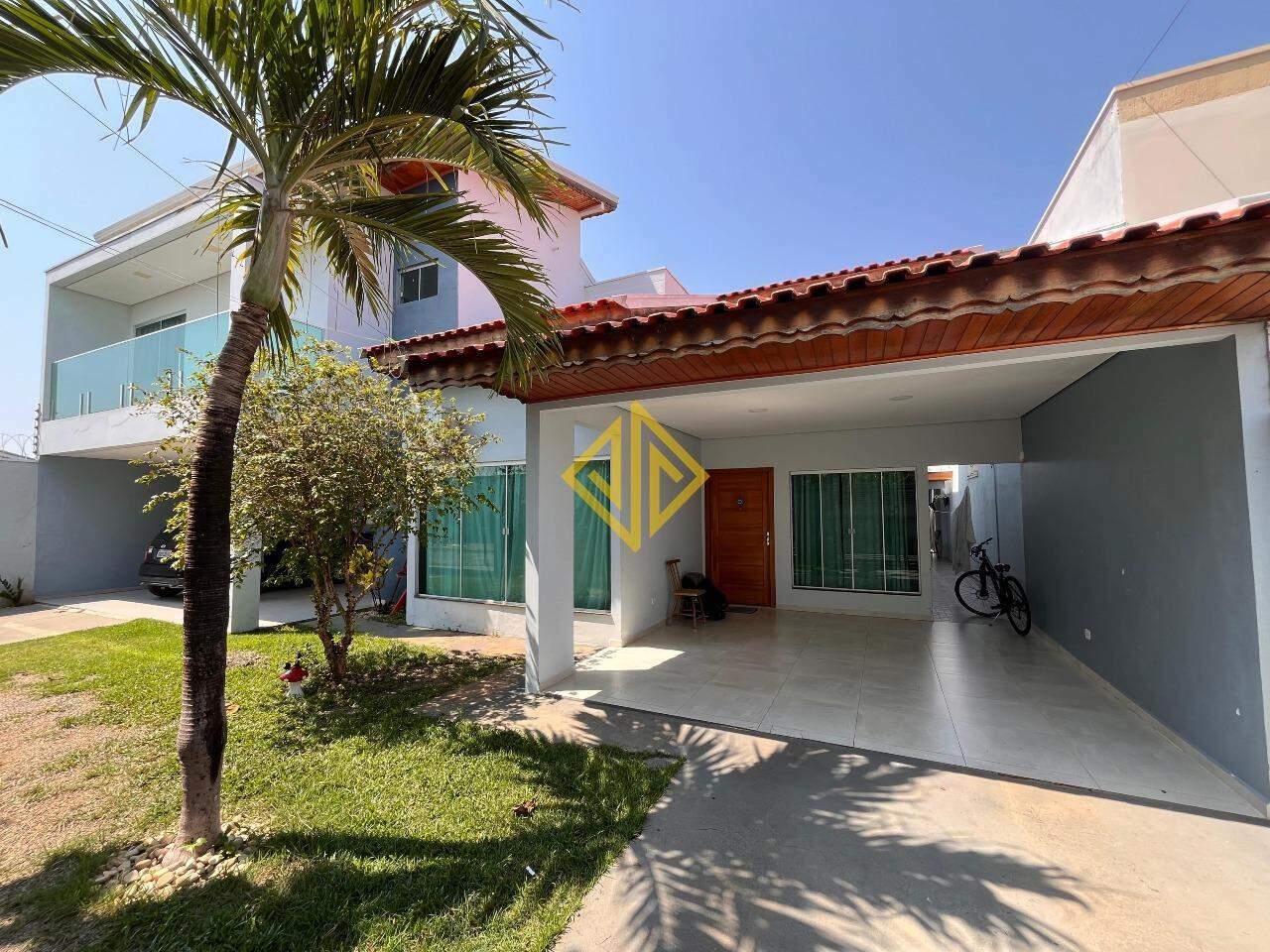 Casa, 4 quartos, 302 m² - Foto 1