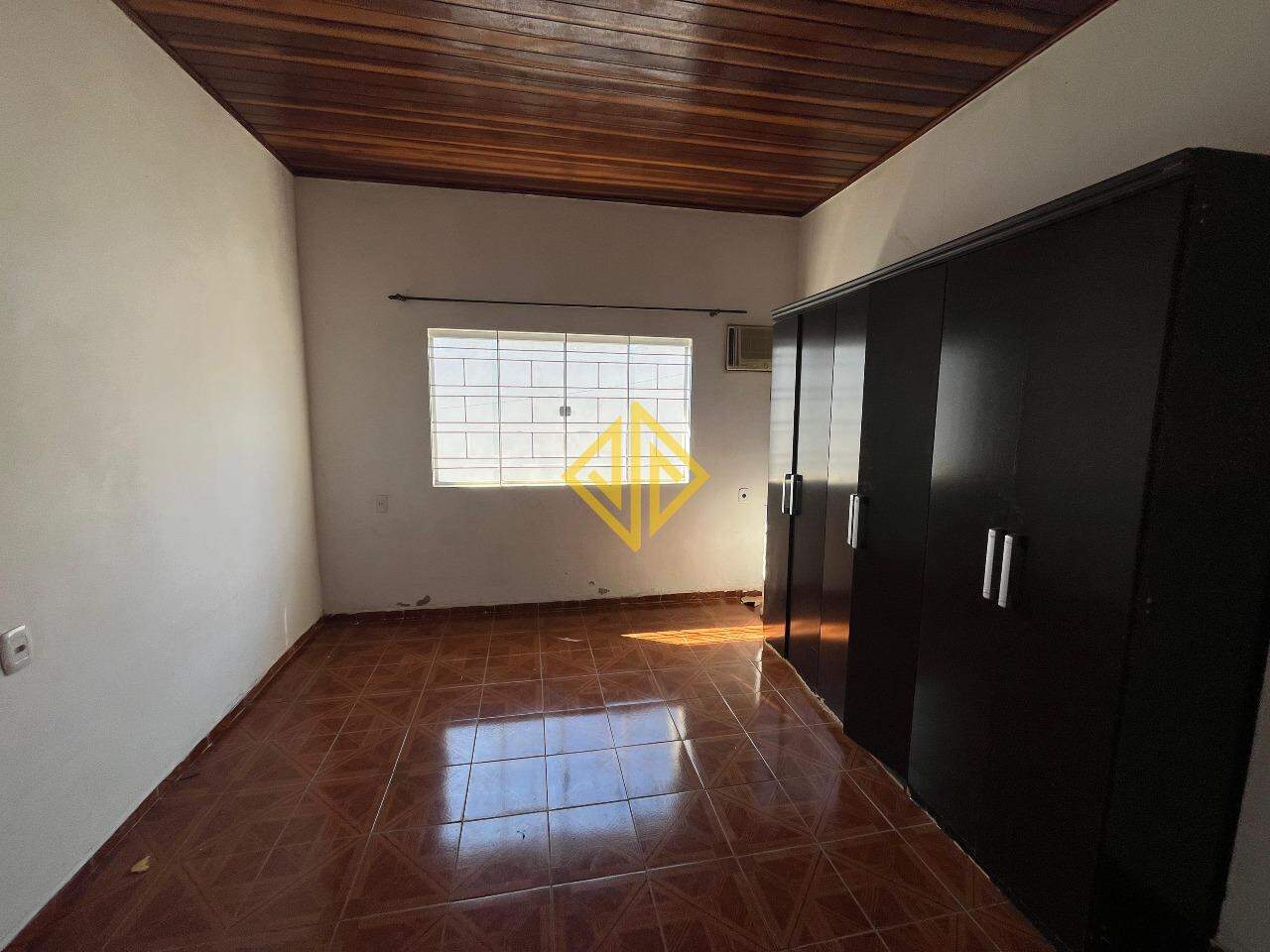 Casa à venda no Setor 01: 