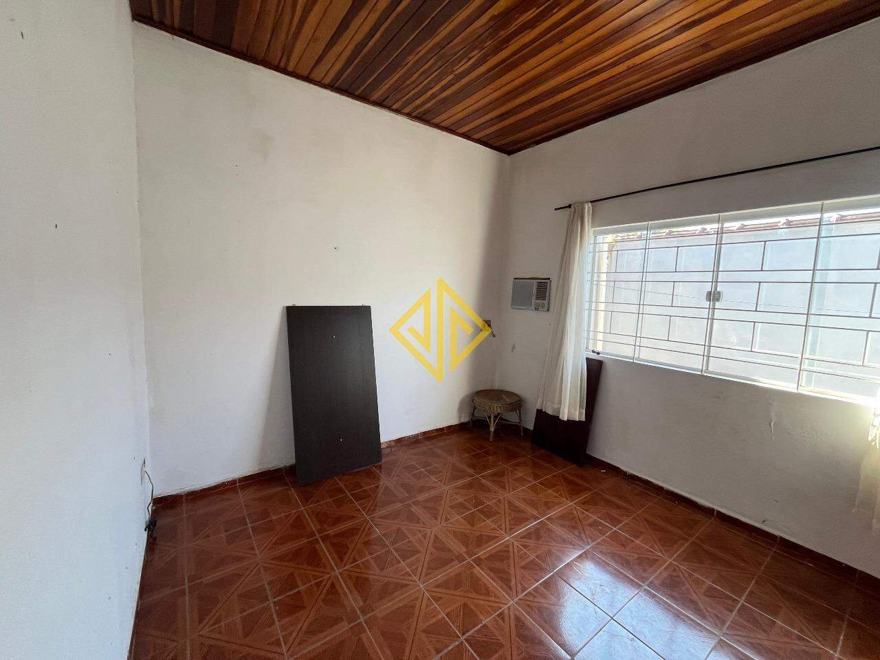 Casa à venda no Setor 01: 