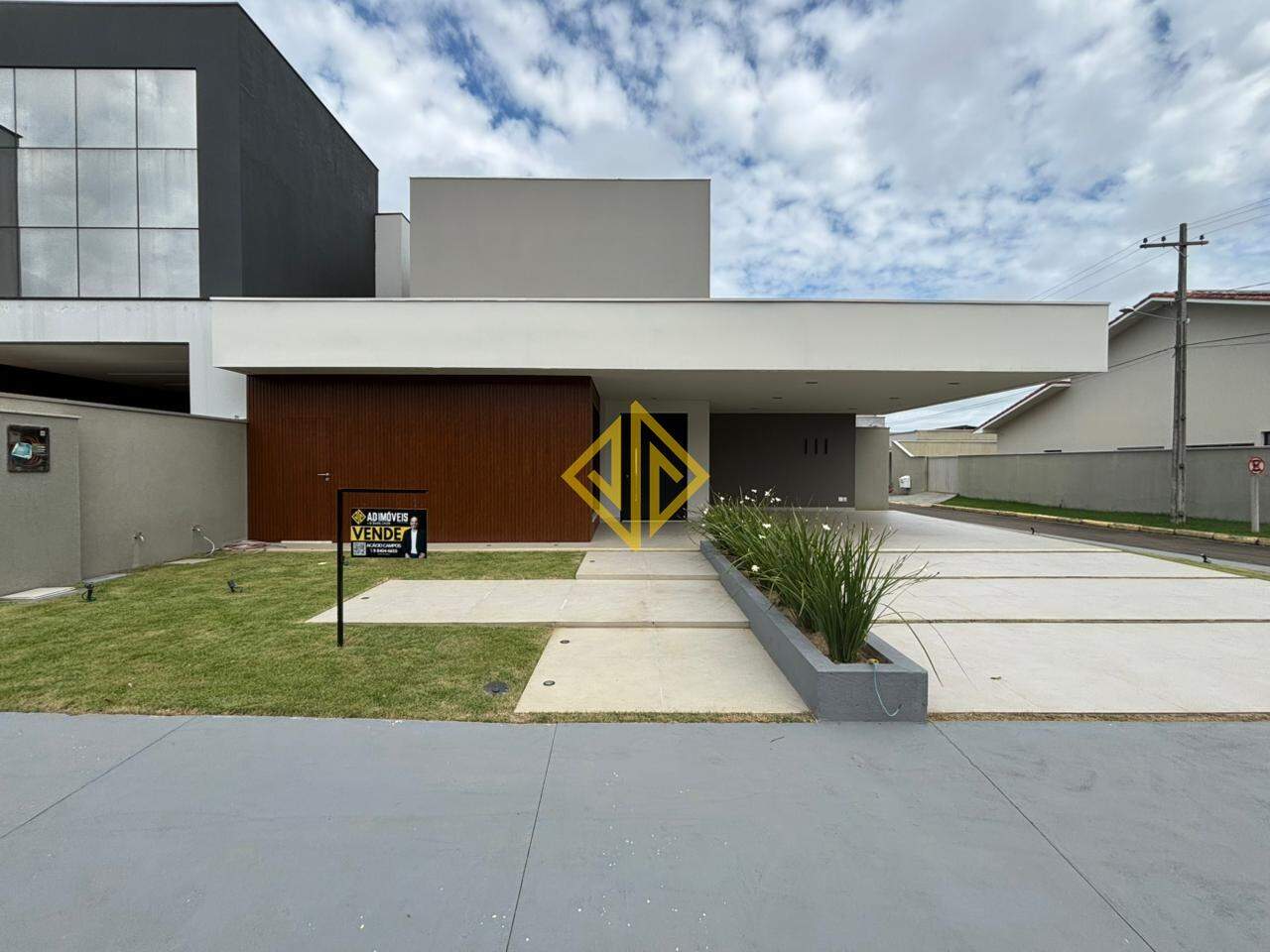 Casa à venda no Condomínio Duque De Caxias: 