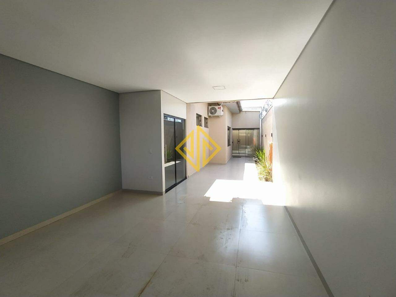 Casa para aluguel no Setor 04: