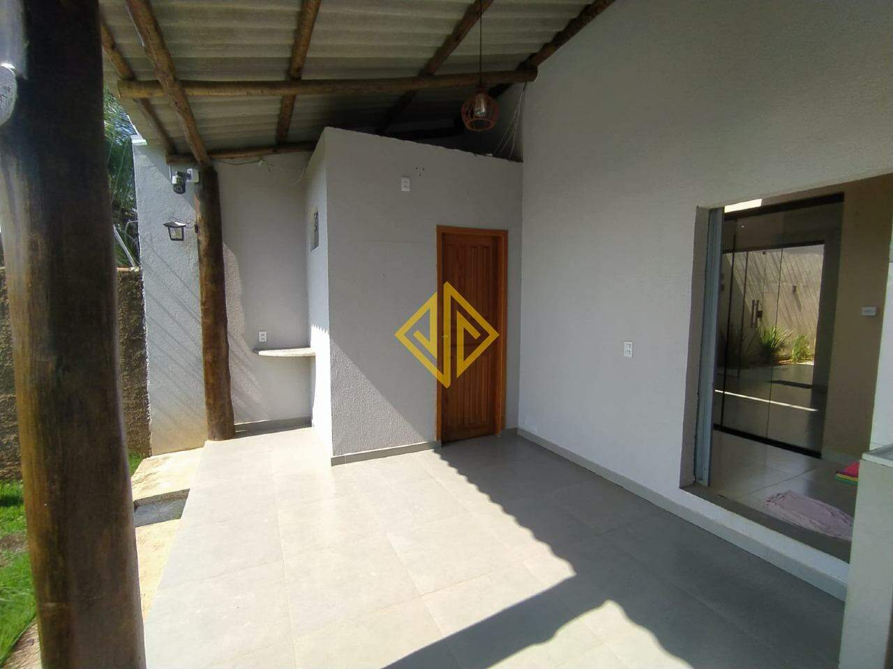 Casa para aluguel no Setor 04: 