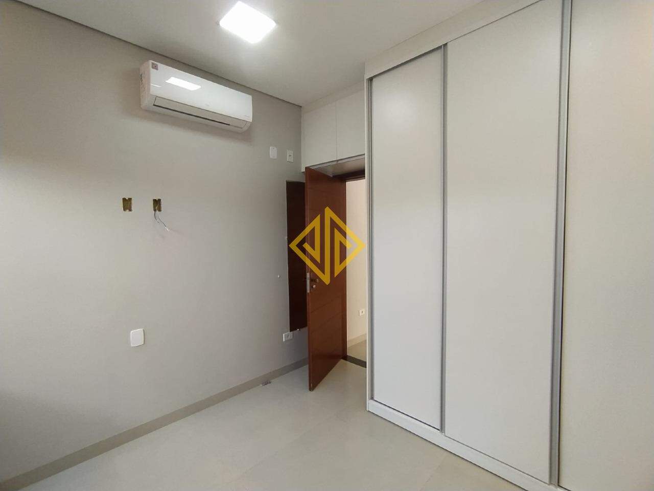 Casa para aluguel no Setor 04: 