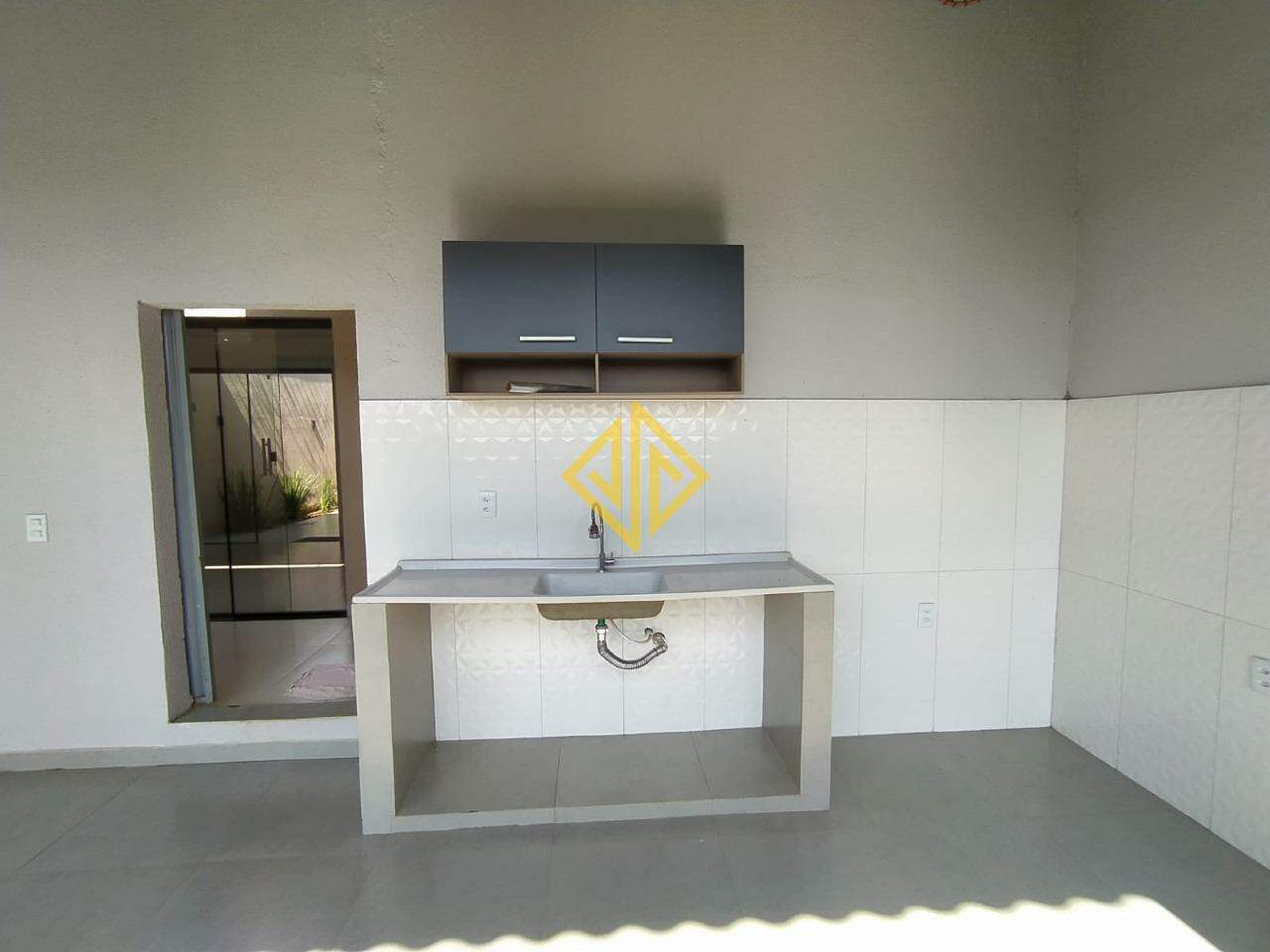 Casa para aluguel no Setor 04: 