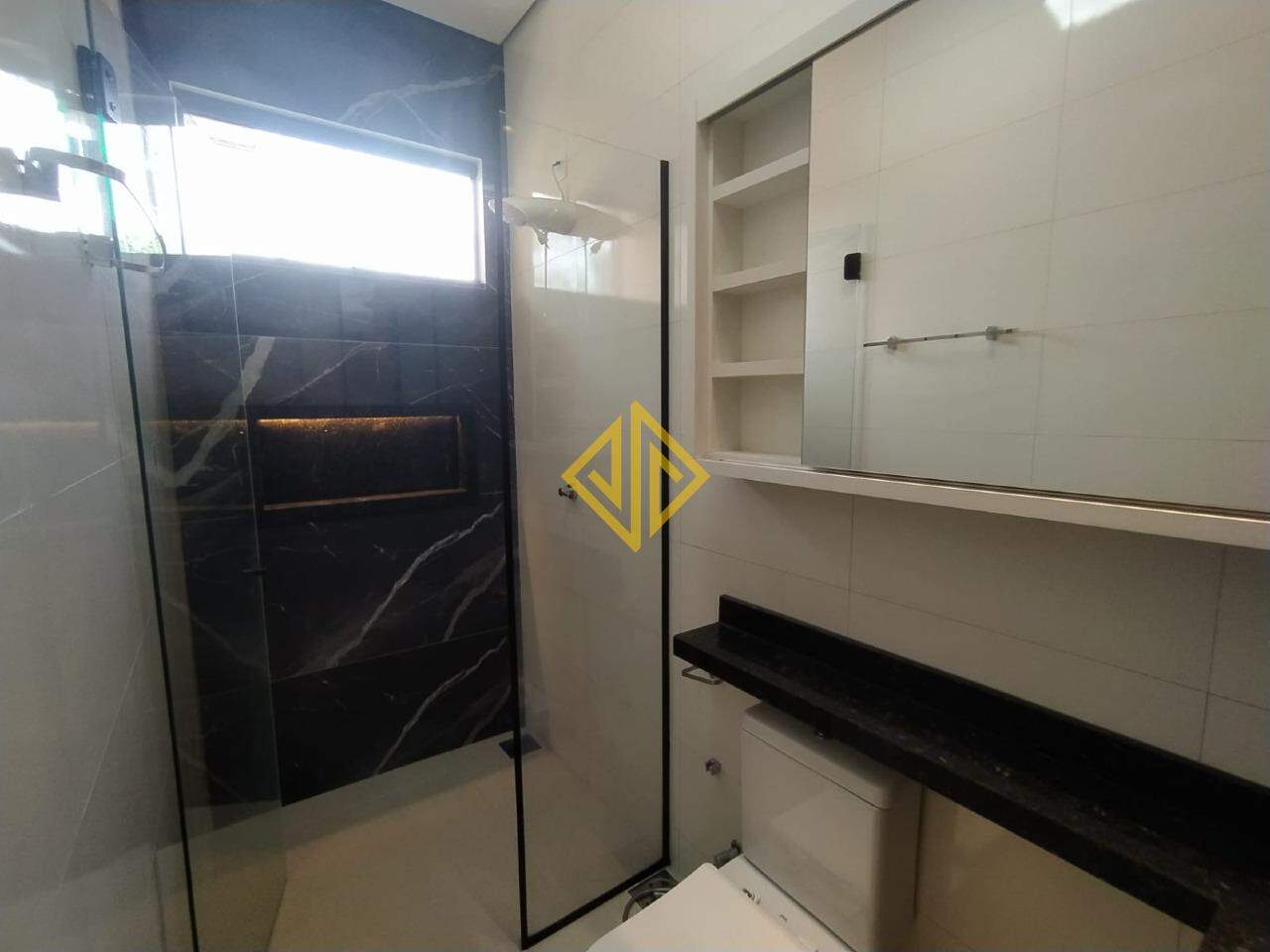 Casa para aluguel no Setor 04: 