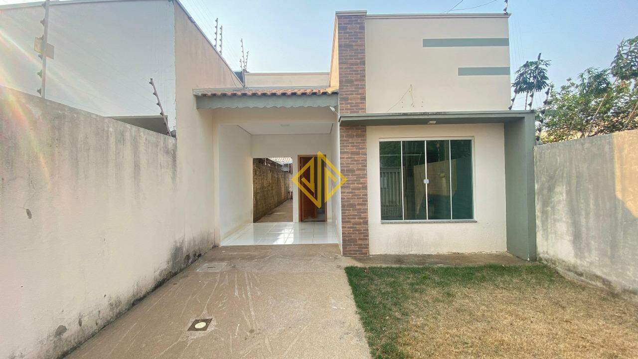 Casa à venda com 2 quartos, 70m² - Foto 1